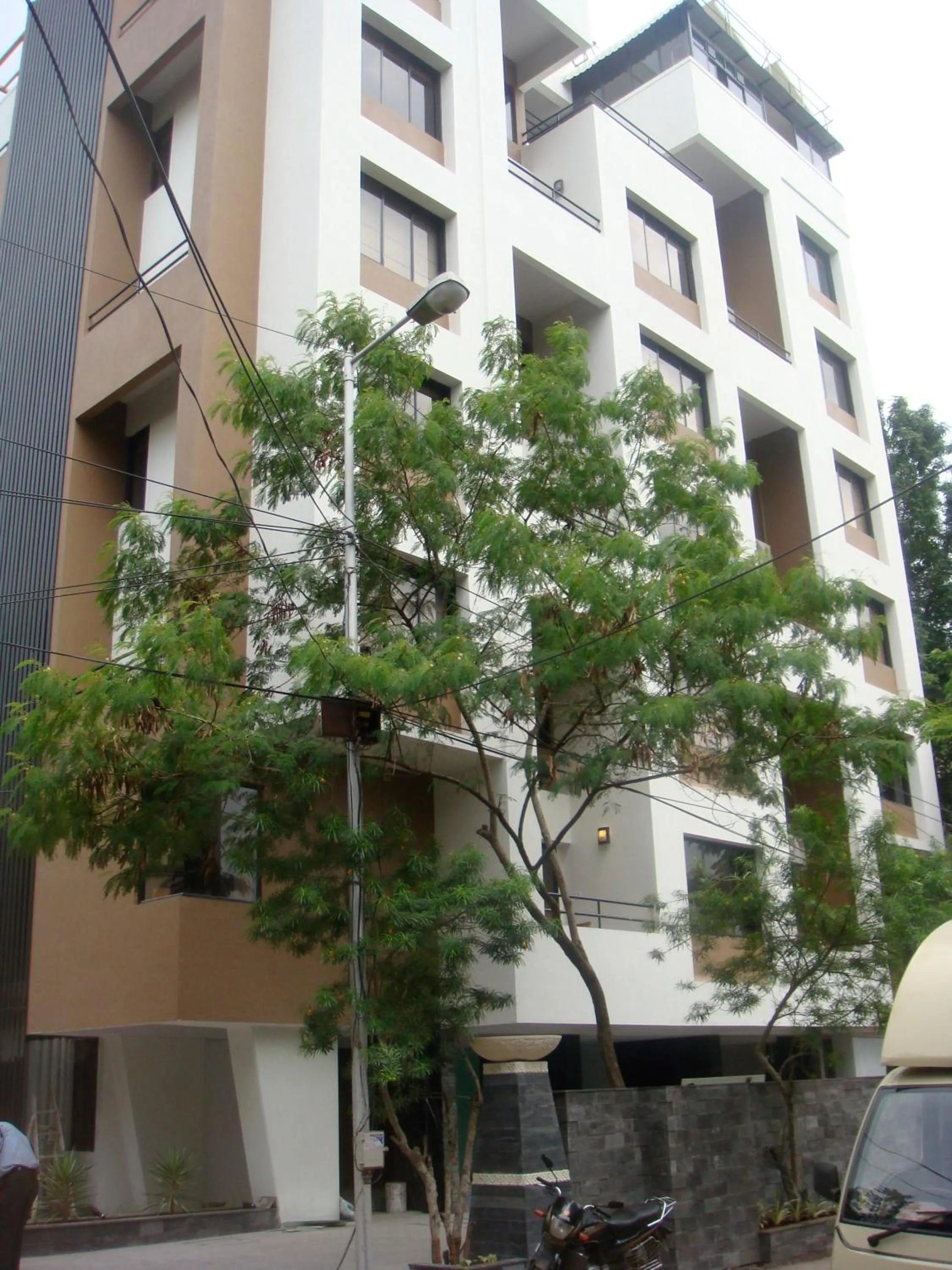 AR Suites Fontana Bay - Kalyani Nagar