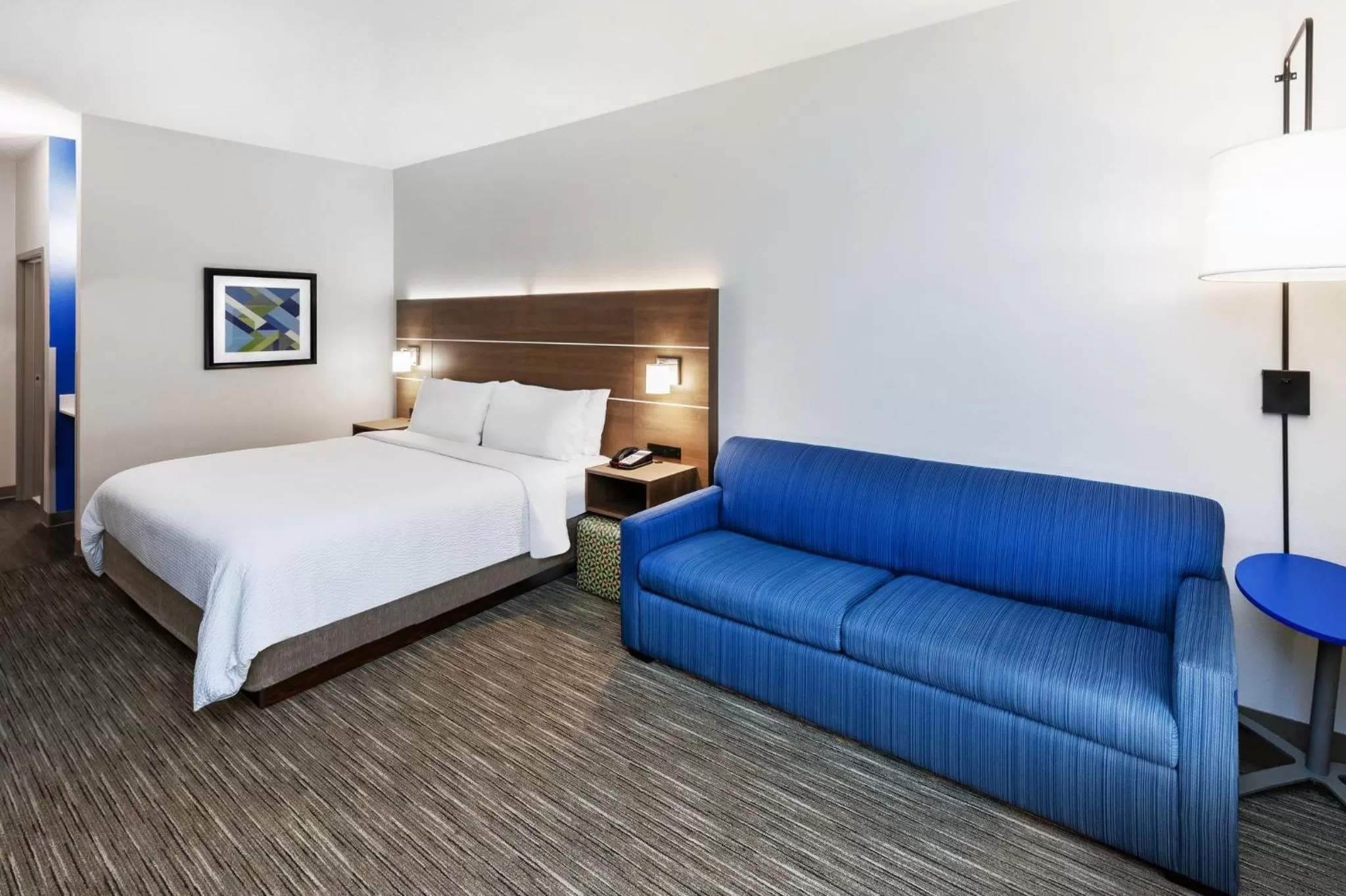 Standard King Room with Sofa Bed in Holiday Inn Express & Suites Sulphur - Lake Charles by IHG