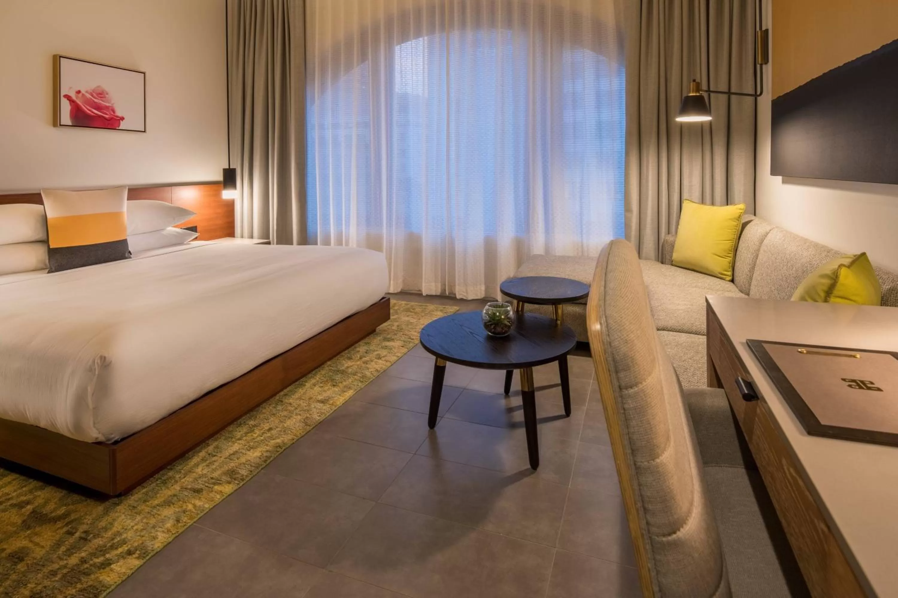 Premium King Room with City View in The Hi-Lo, Autograph Collection