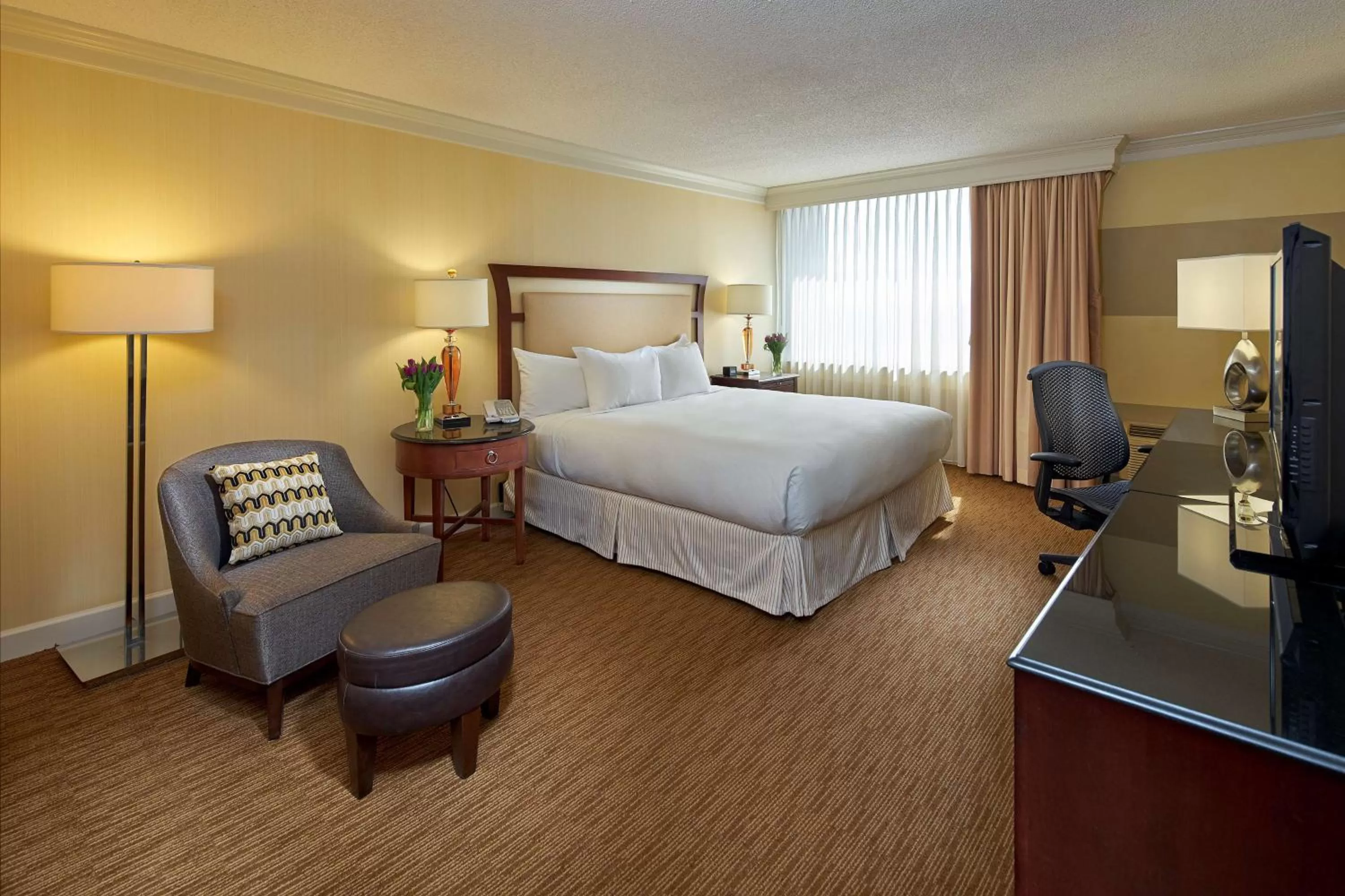 Executive King Room - Non-Smoking in Hilton Raleigh North Hills