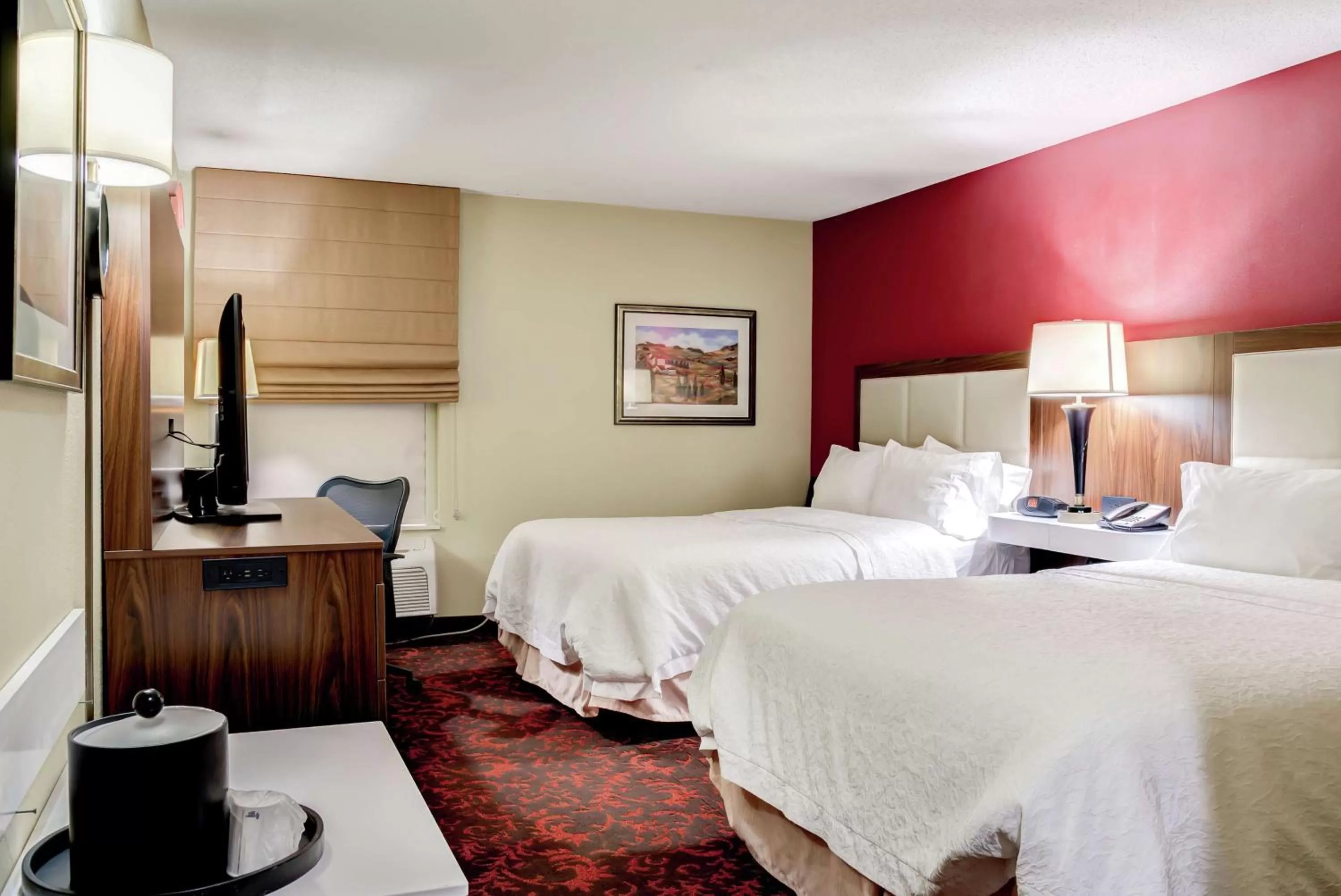 Queen Room with Two Queen Beds - Hearing Access/Non-Smoking in Hampton Inn St. Joseph