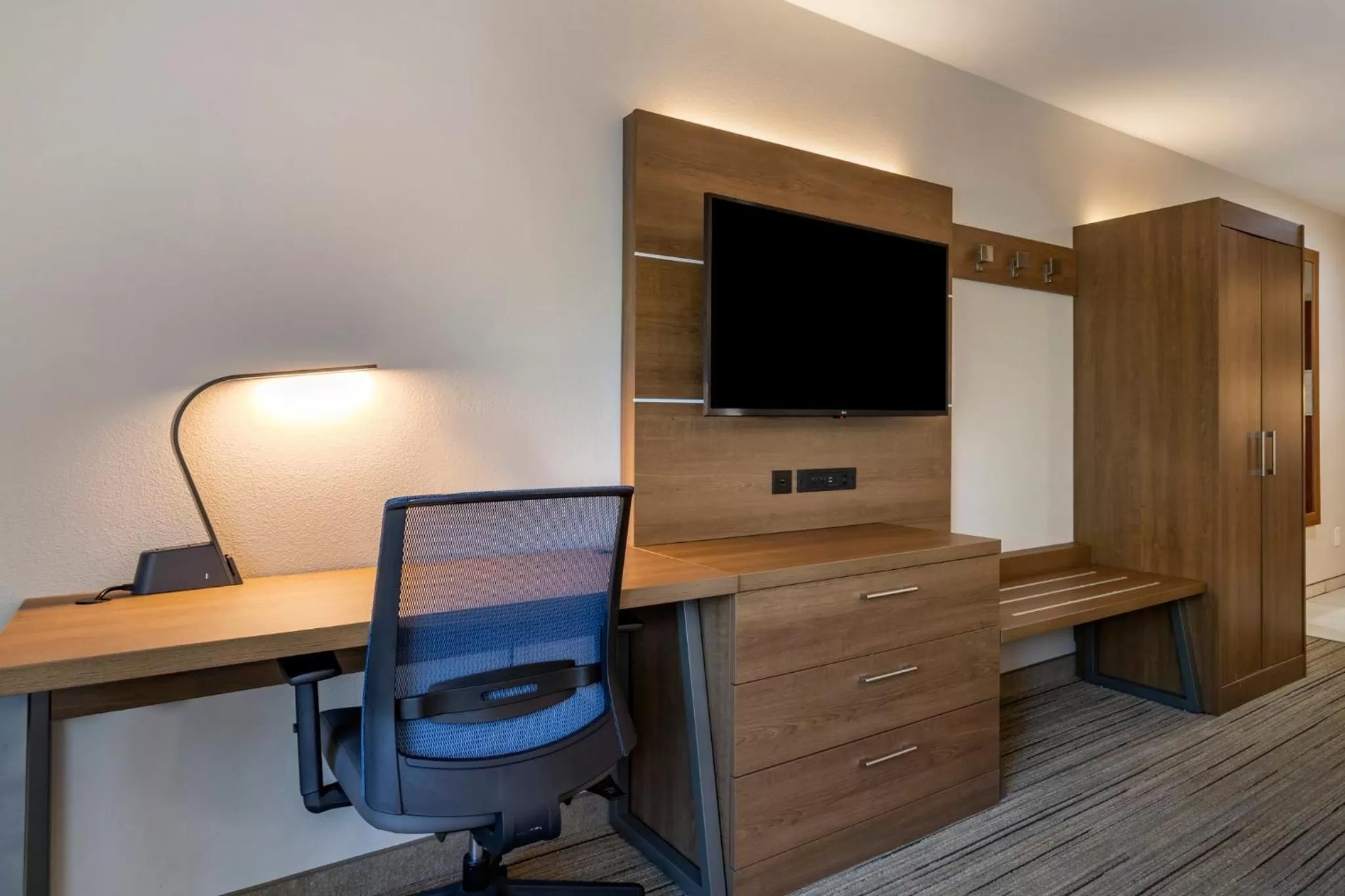 King Room - Mobility Access/Hearing Accessible in Holiday Inn Express Hotel and Suites Natchitoches by IHG