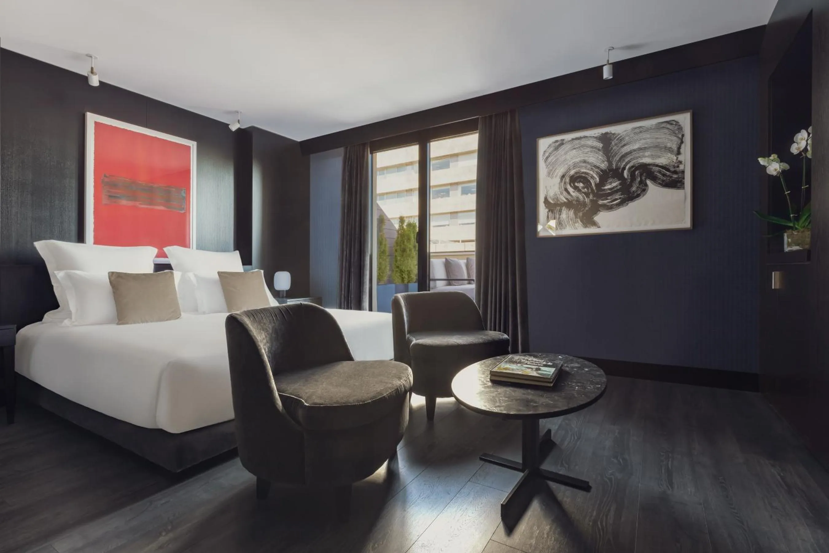 Deluxe Attic Room with Terrace in Casa Almagro by The Pavilions Hotels & Resorts