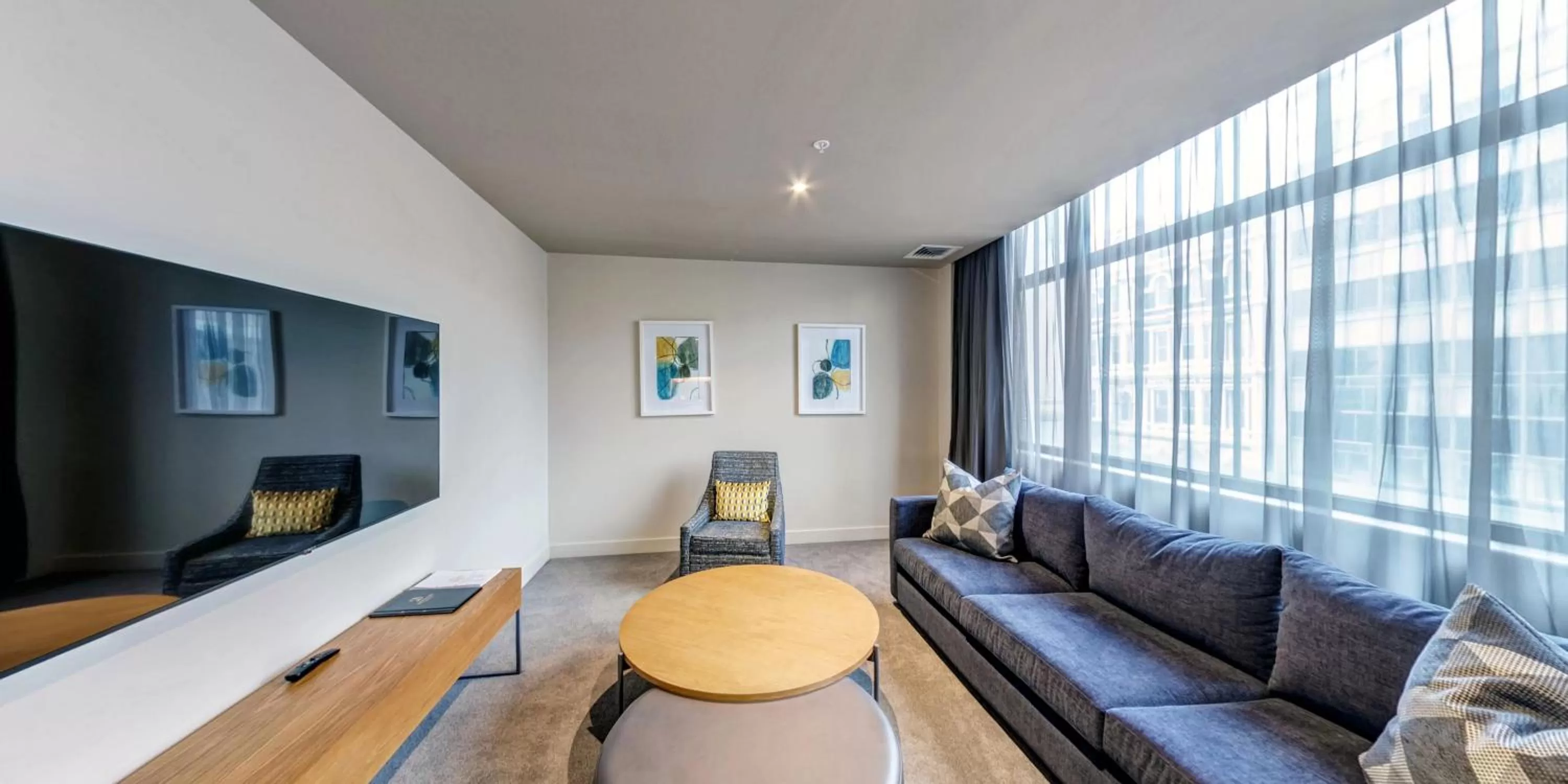 Junior Four Bedroom Suite in Distinction Dunedin Hotel