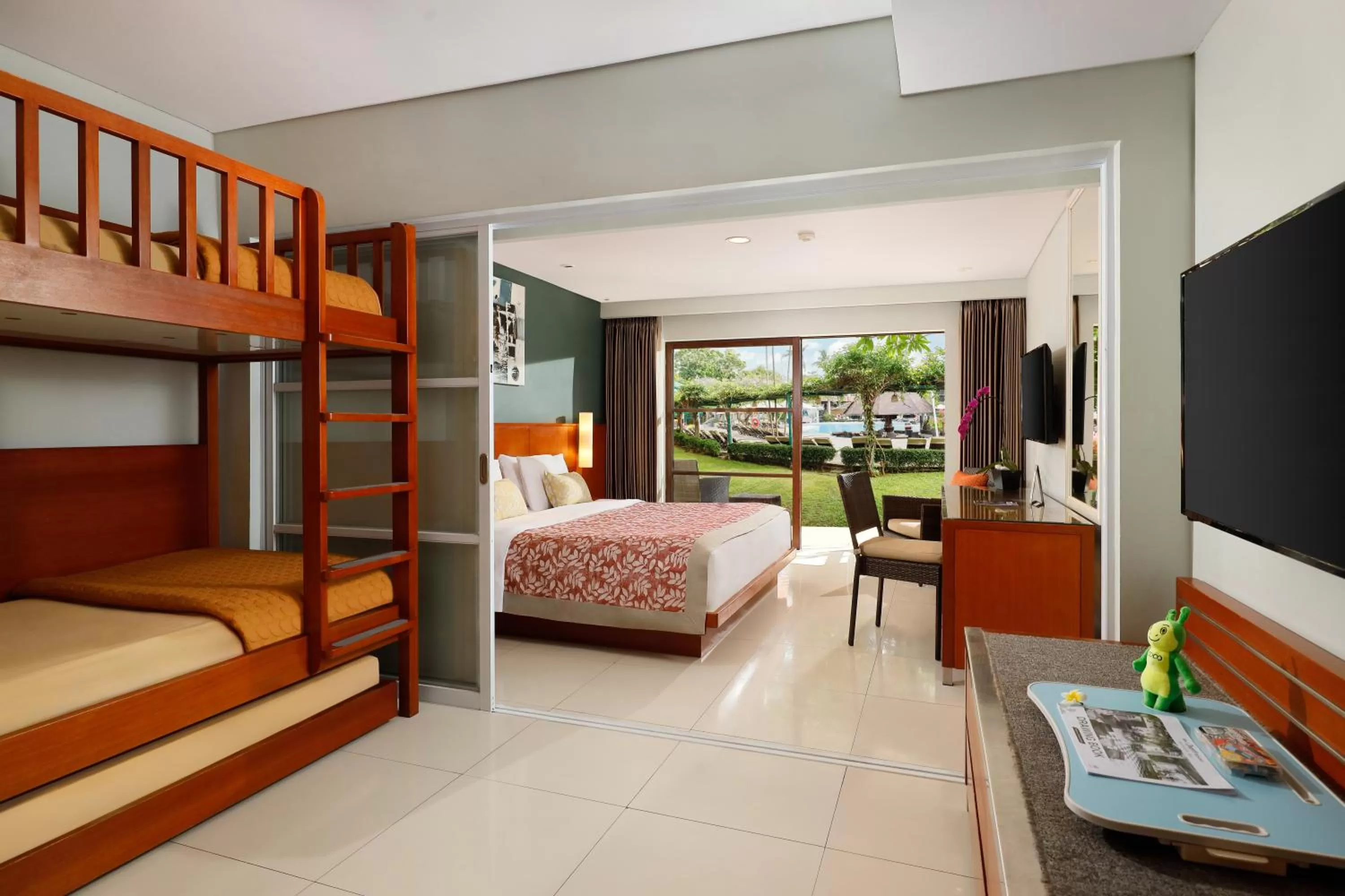 Family Pool View for 5 people in Bali Dynasty Resort