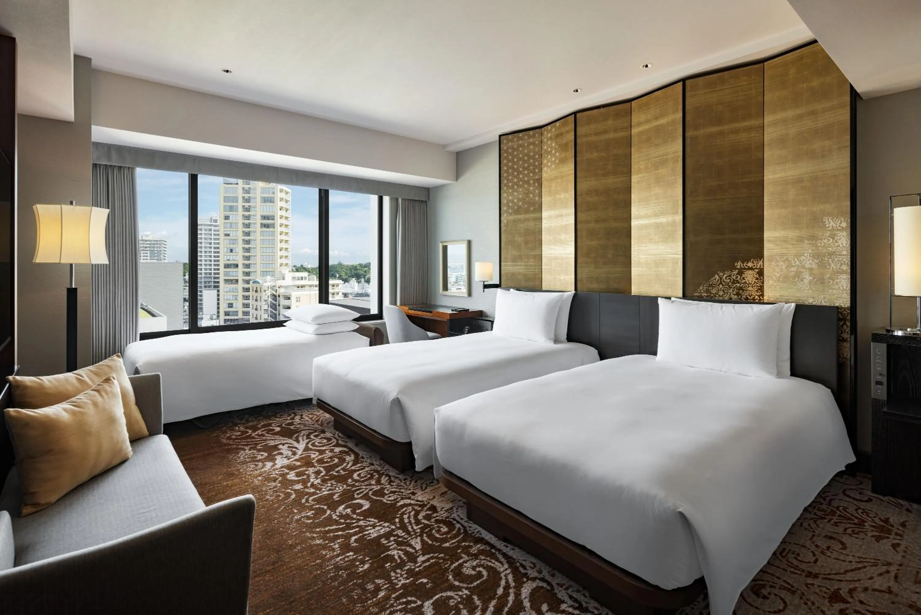 Deluxe Double Room with Two Single Beds and One Extra Bed in Hyatt Regency Yokohama