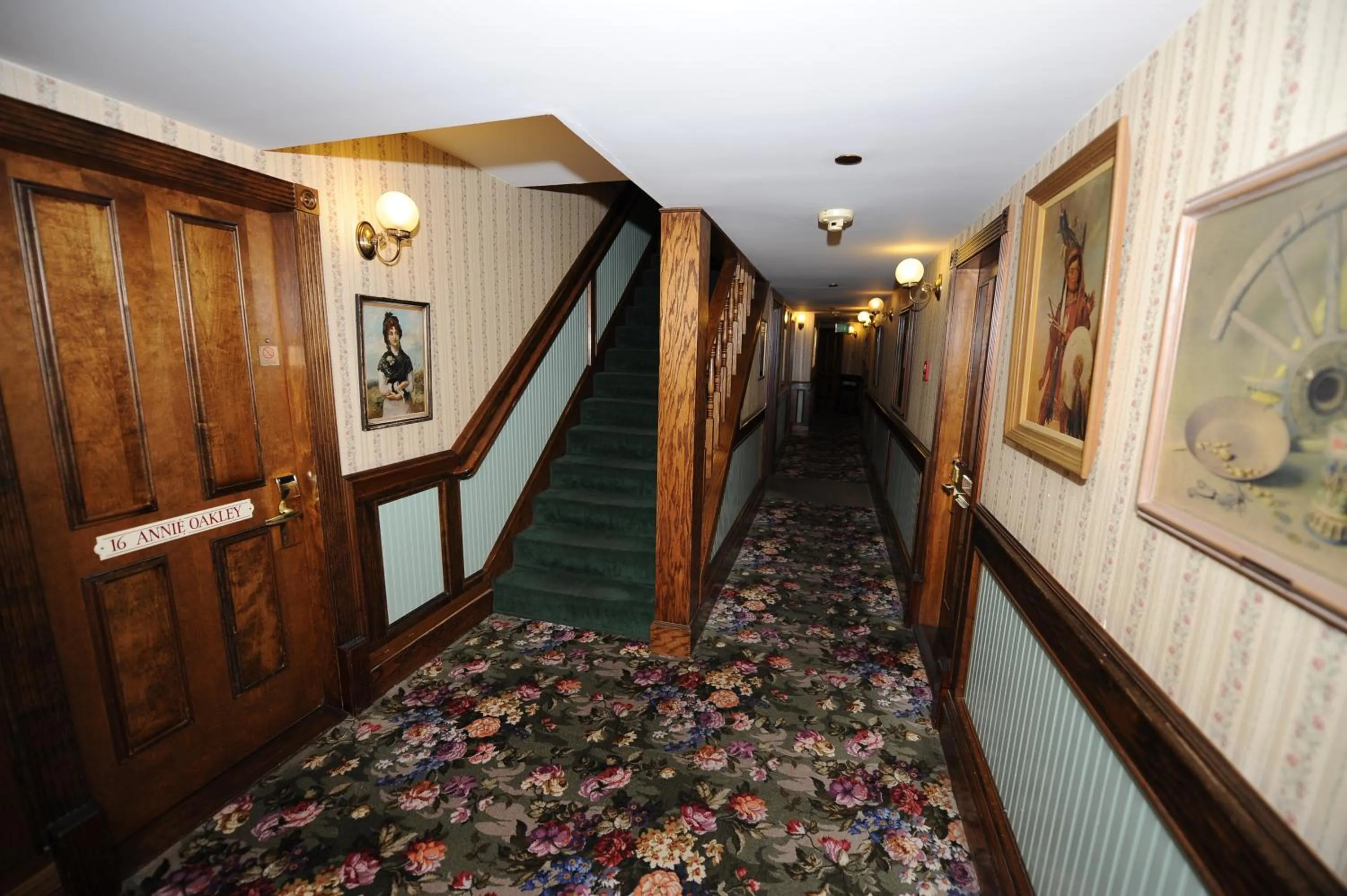 Floor plan in Saddleback Inn at Lake Arrowhead