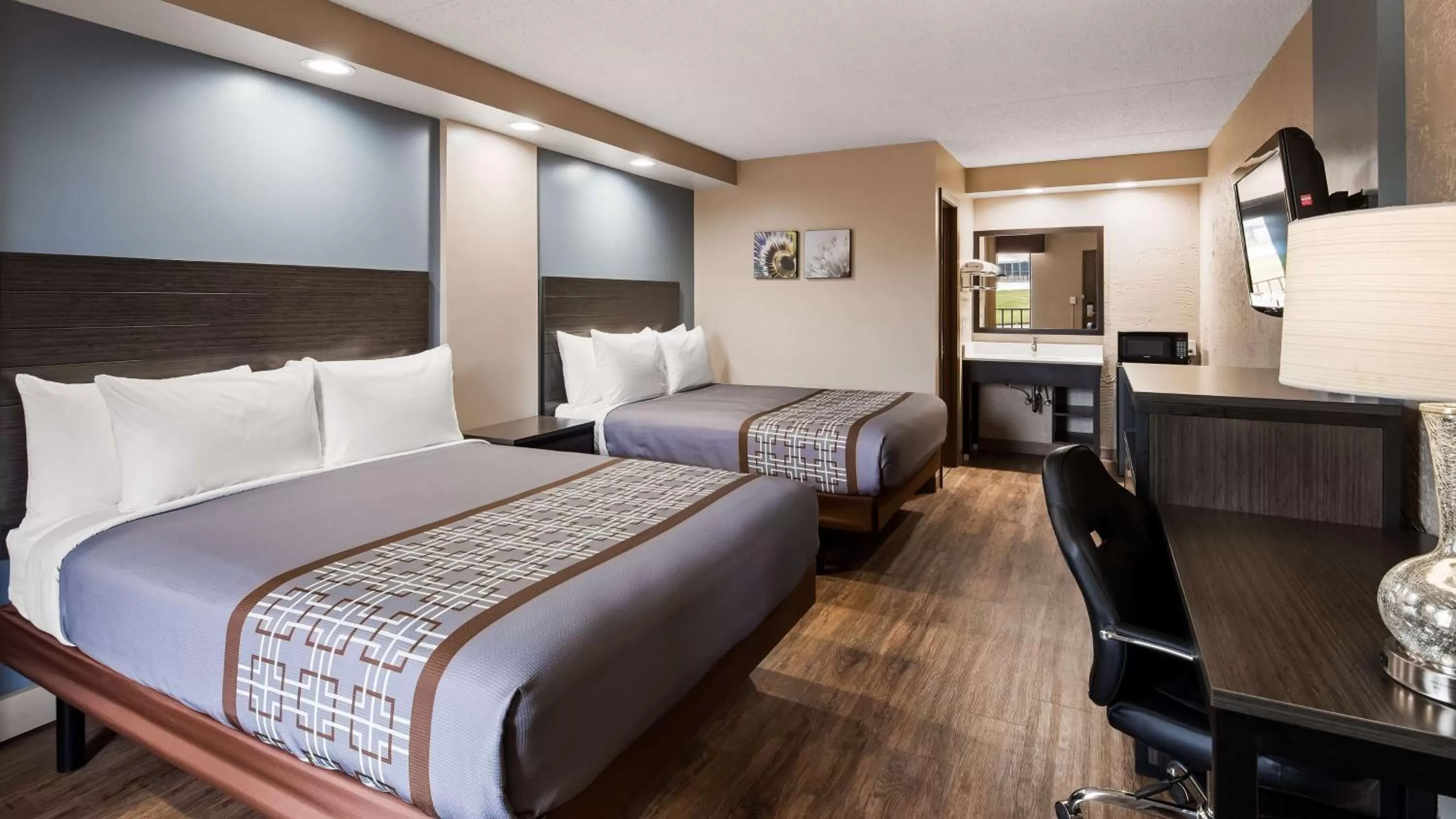 Queen Room with Two Queen Beds - Non-Smoking in SureStay Hotel by Best Western Jasper