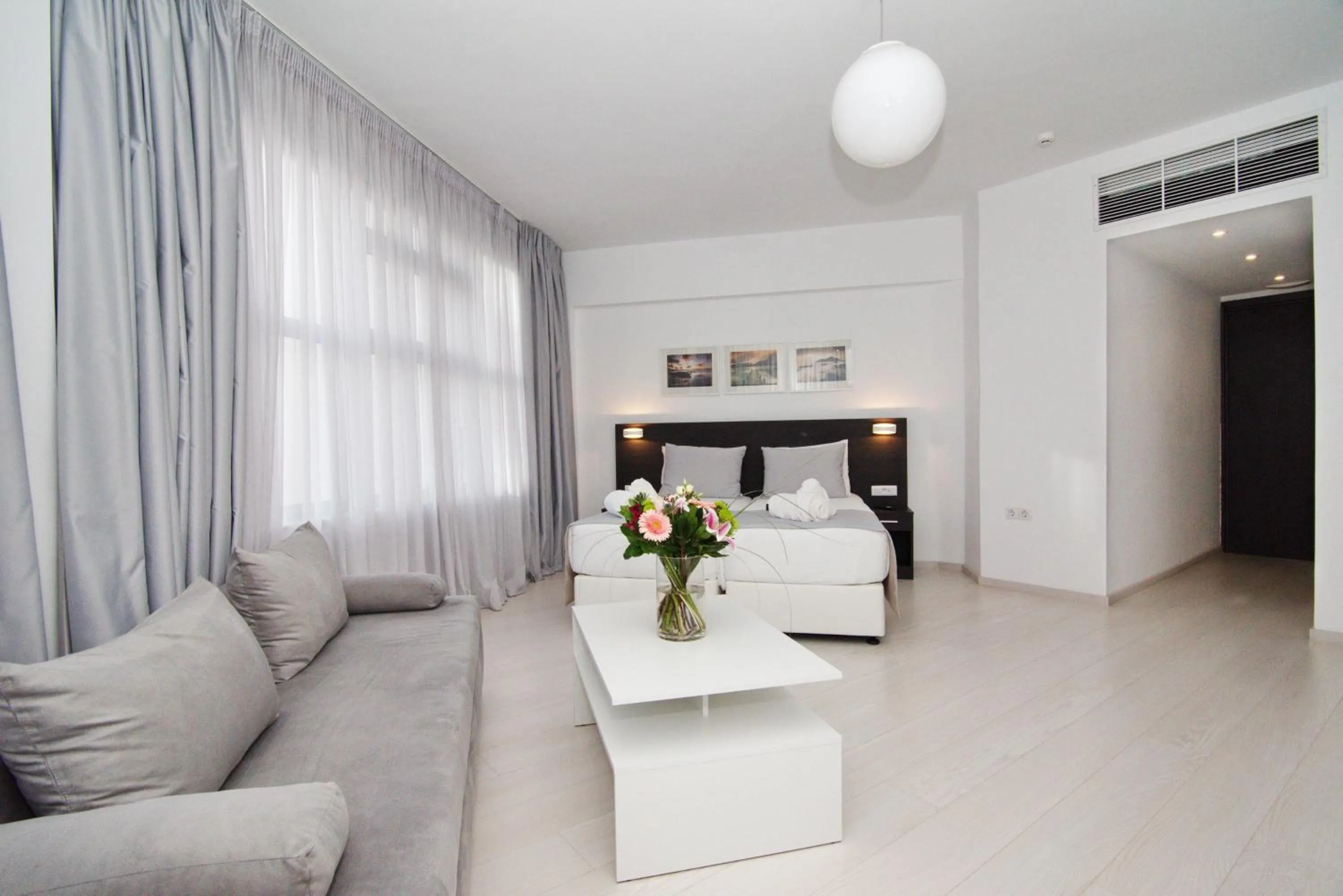 Superior Double or Twin Room with Terrace in Boss Boutique Athens