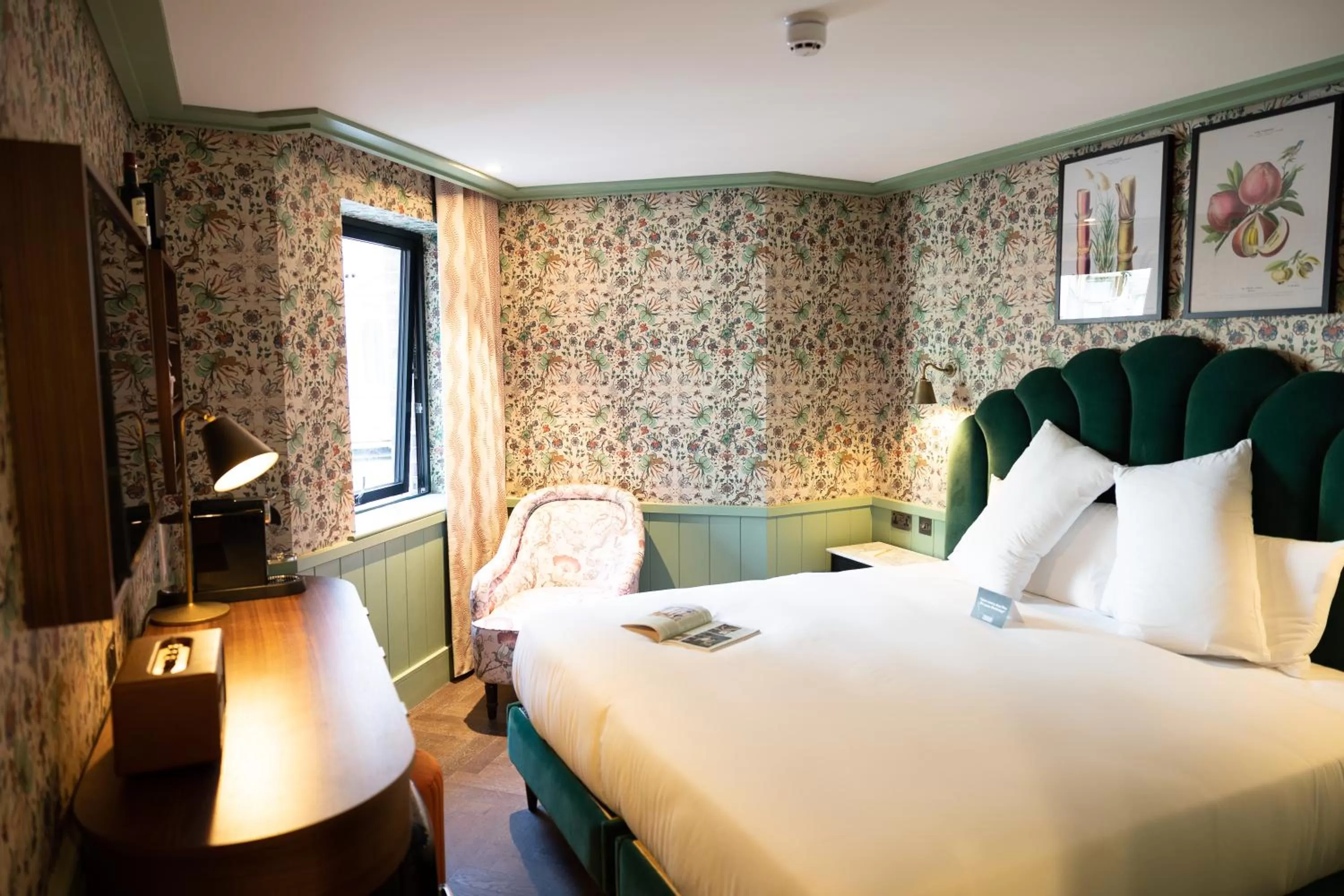 Townhouse Double Room in The Dean Dublin