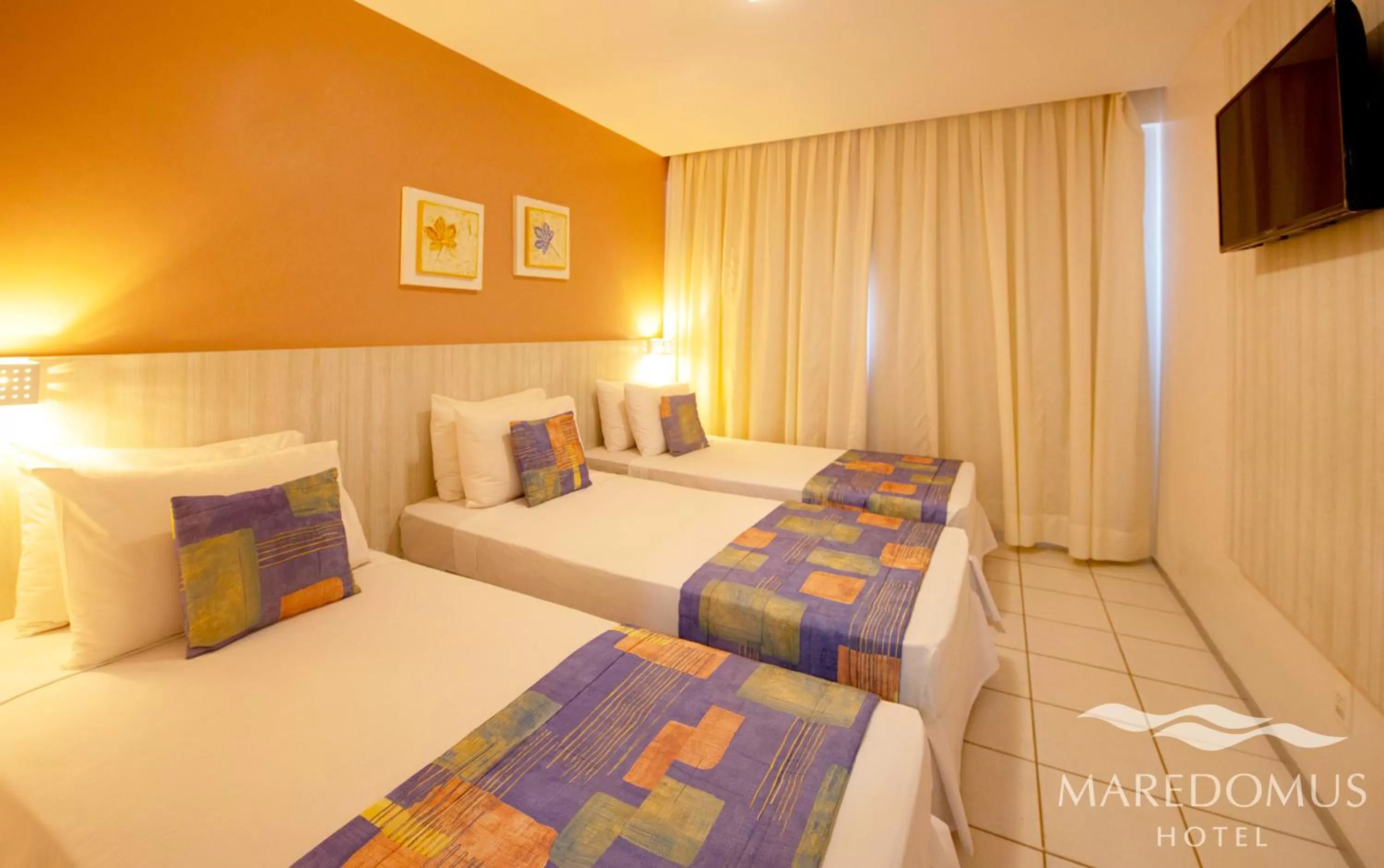 Standard Triple Room in Maredomus Hotel