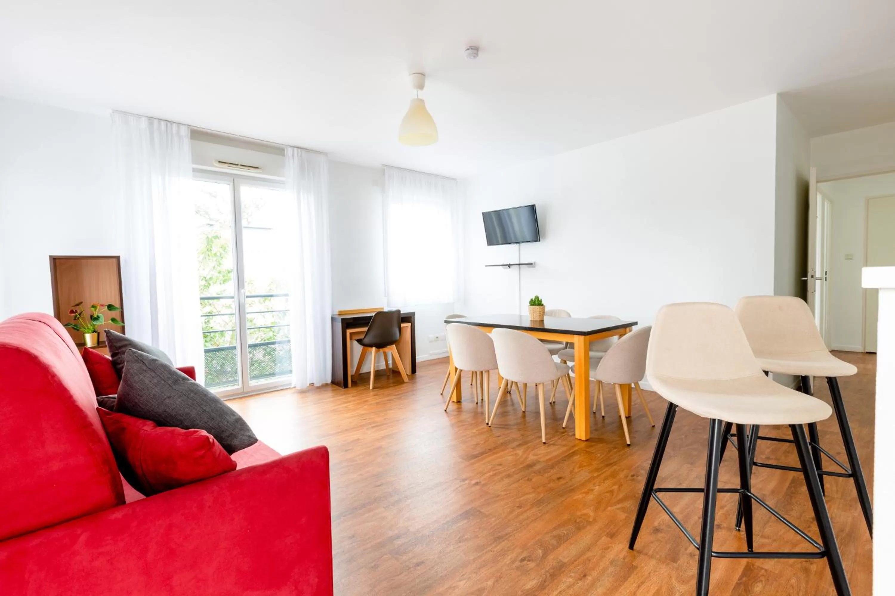 Apartment 6 People with Kitchenette in Cerise Nantes Atlantis