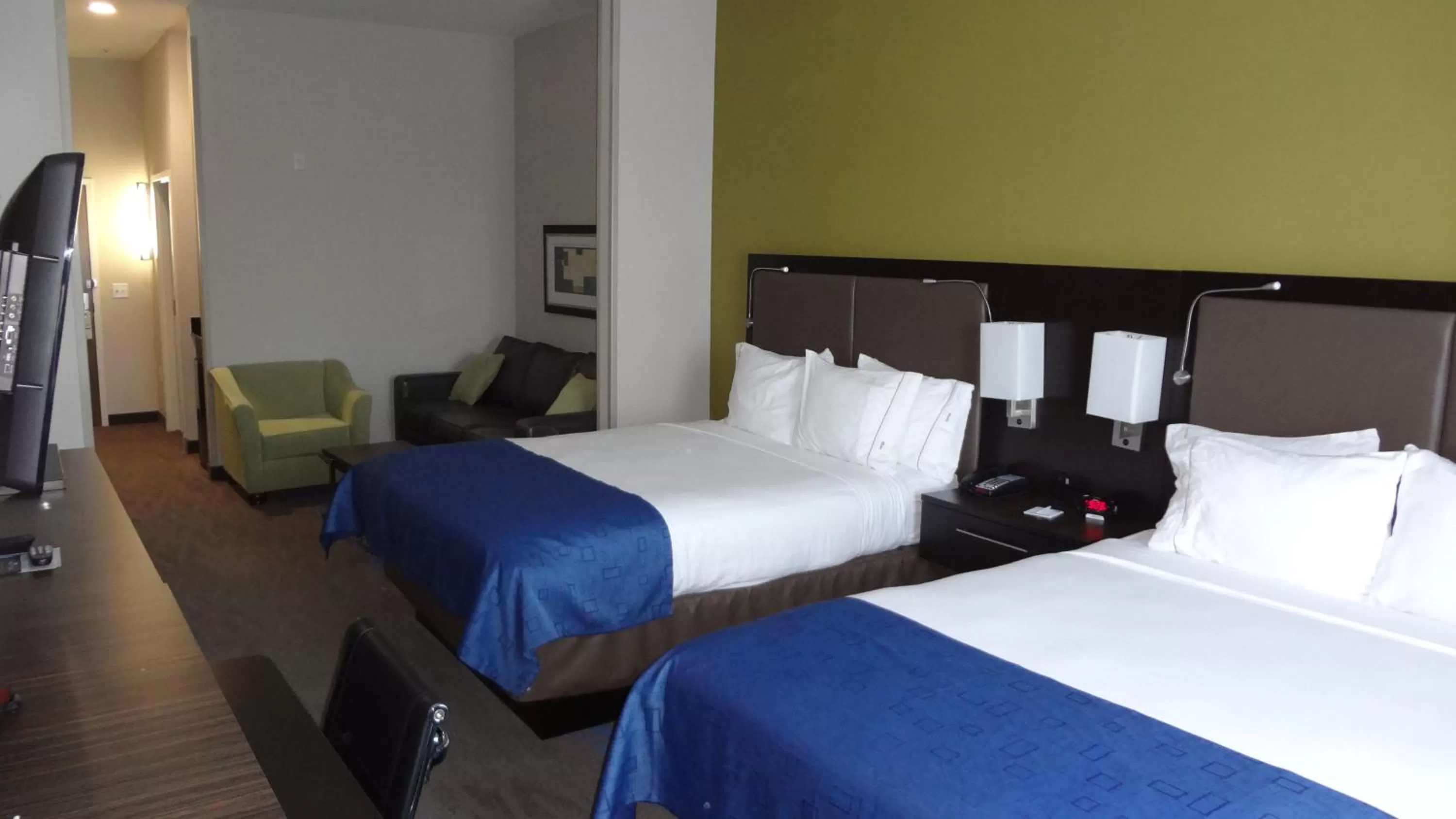 Suite - Mobility Access/Hearing Accessible in Holiday Inn Express El Reno by IHG