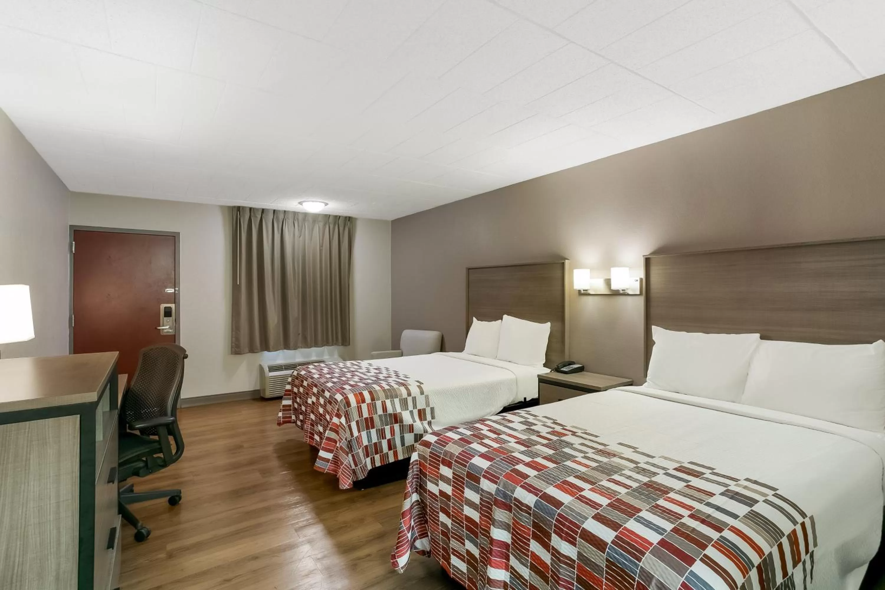 Standard Room with Two Double Beds Non-Smoking in Red Roof Inn Baltimore