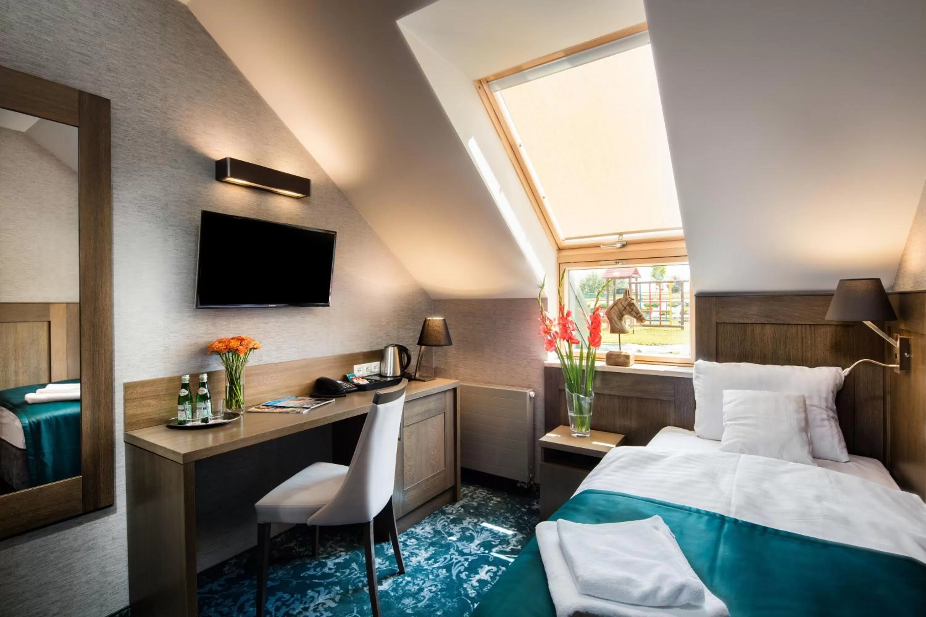 Small Budget Double Room in Hotel Szary Residence