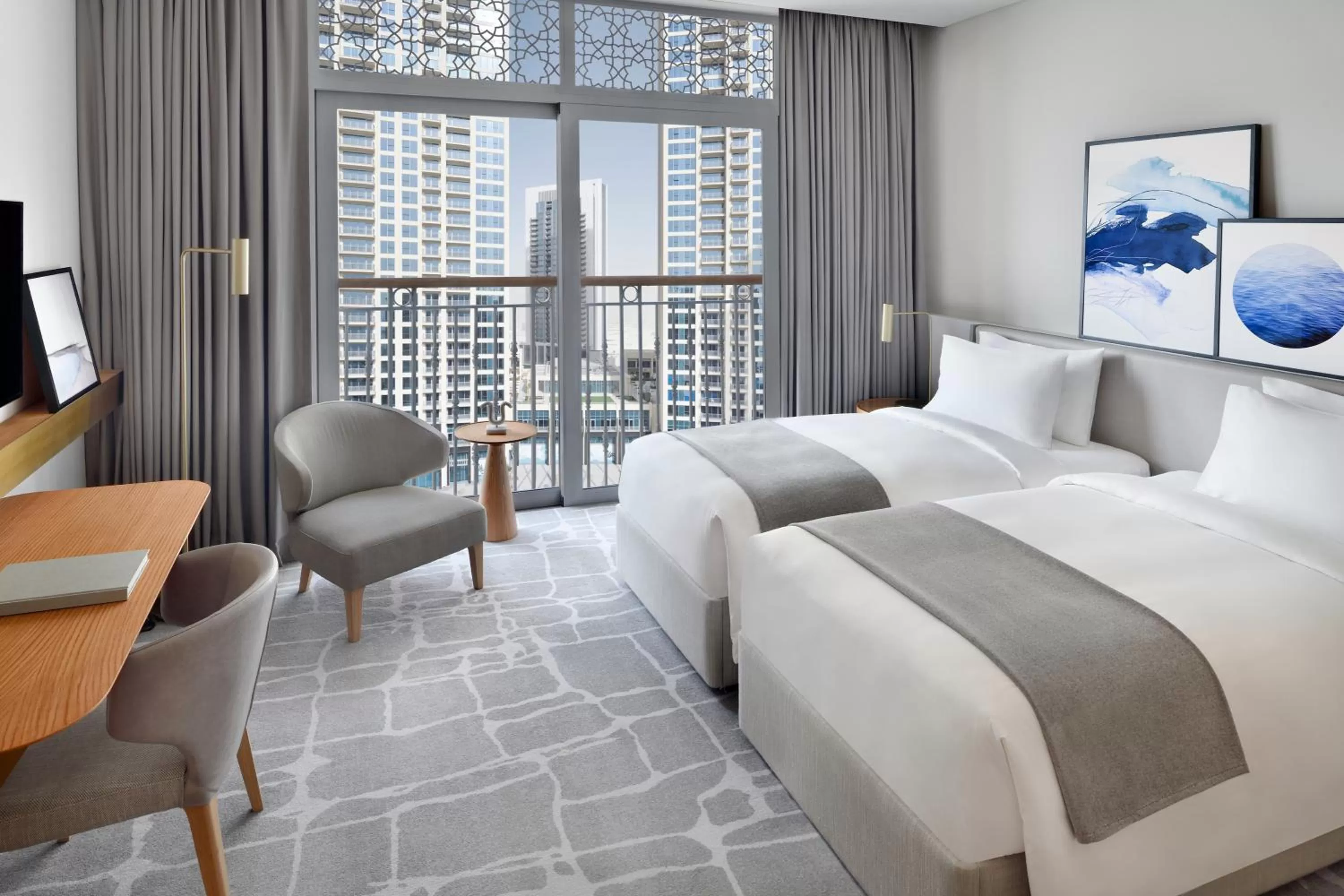 City View Deluxe Room King - Free Shuttle to Dubai Mall & La Mer Beach in Vida Creek Harbour