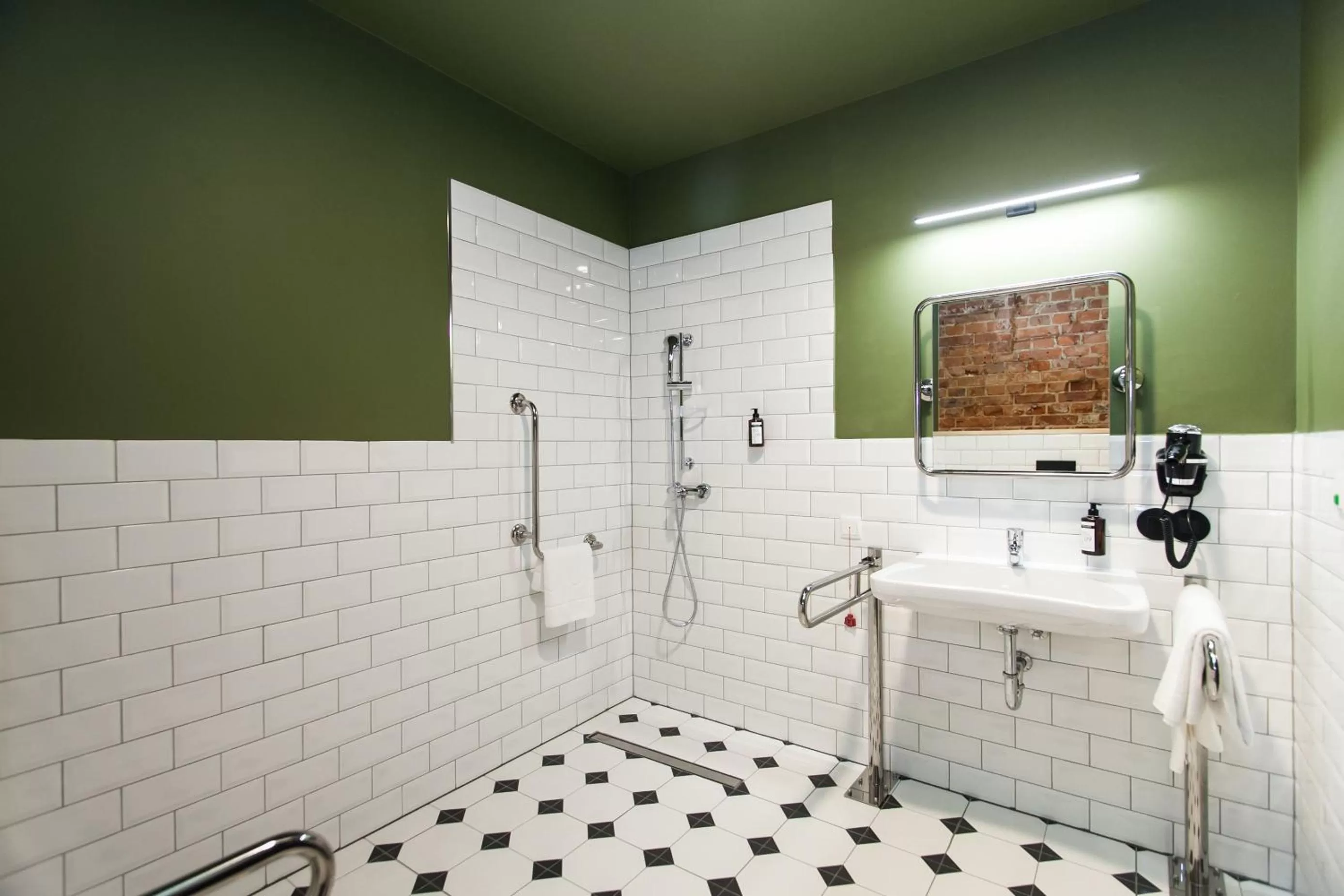 Single Room - Disability Access in ARCHE Dwór Uphagena Gdańsk