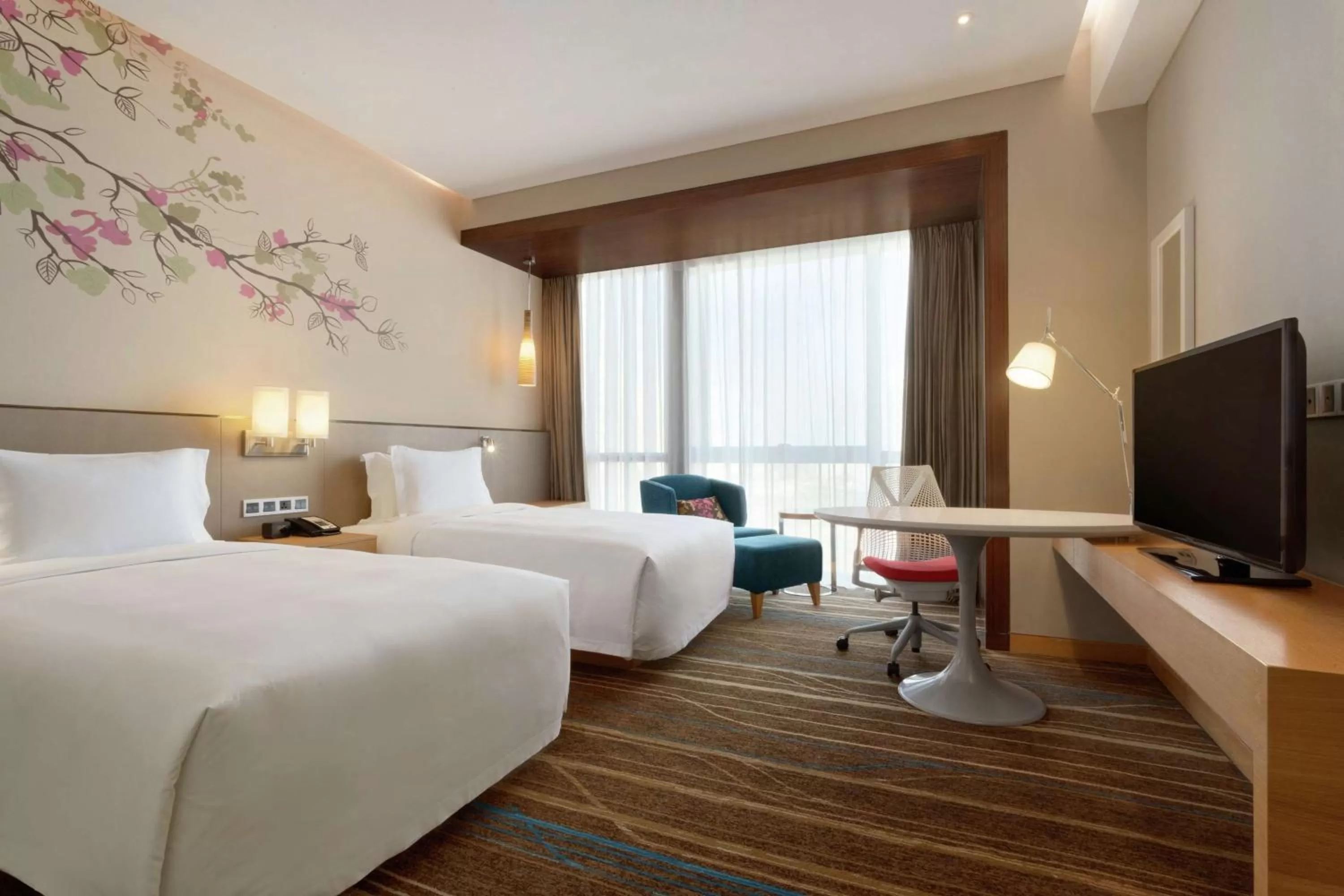 Twin Room with City View in Hilton Garden Inn Shenzhen Bao'an