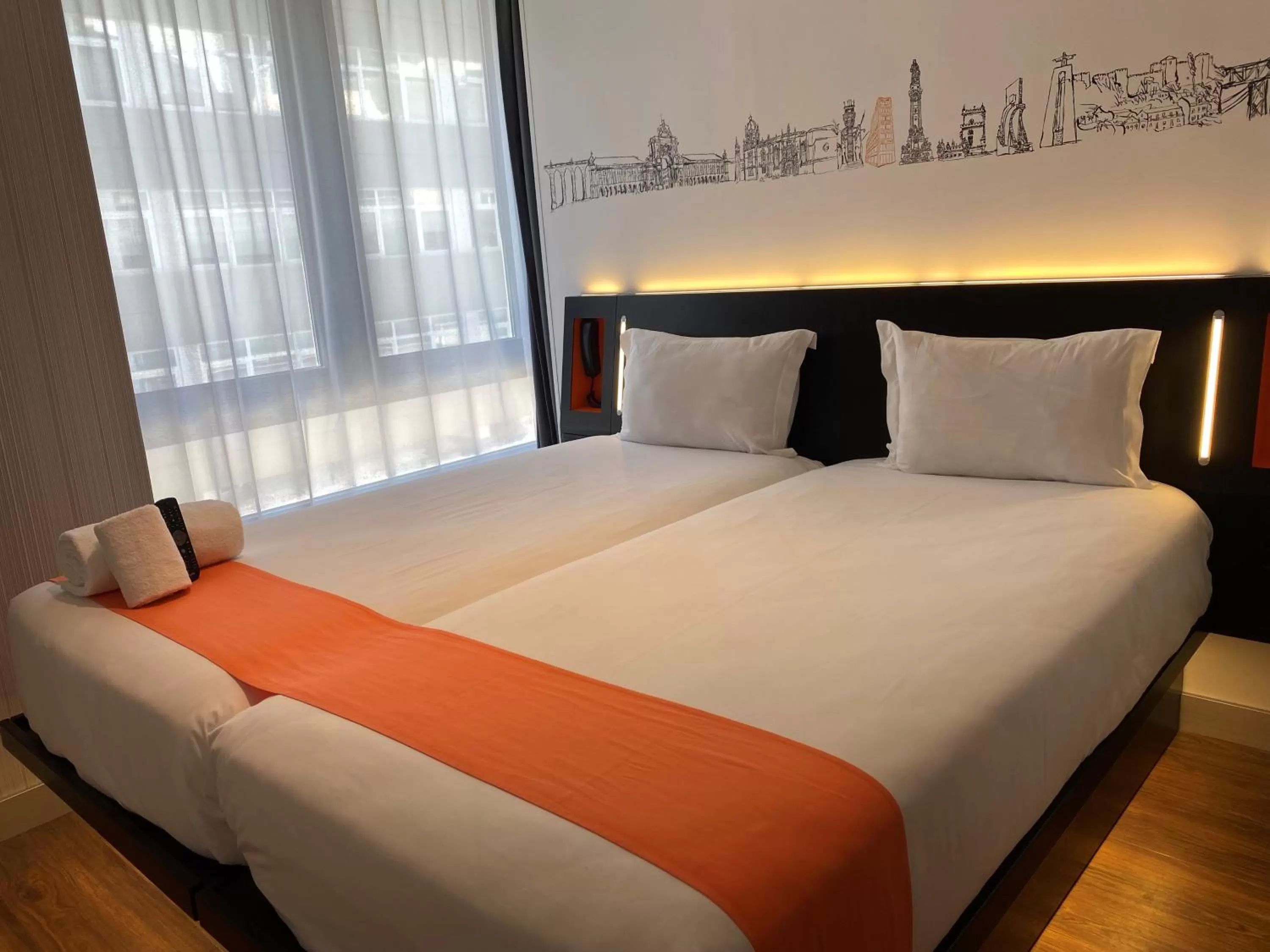Twin Room in easyHotel Lisbon