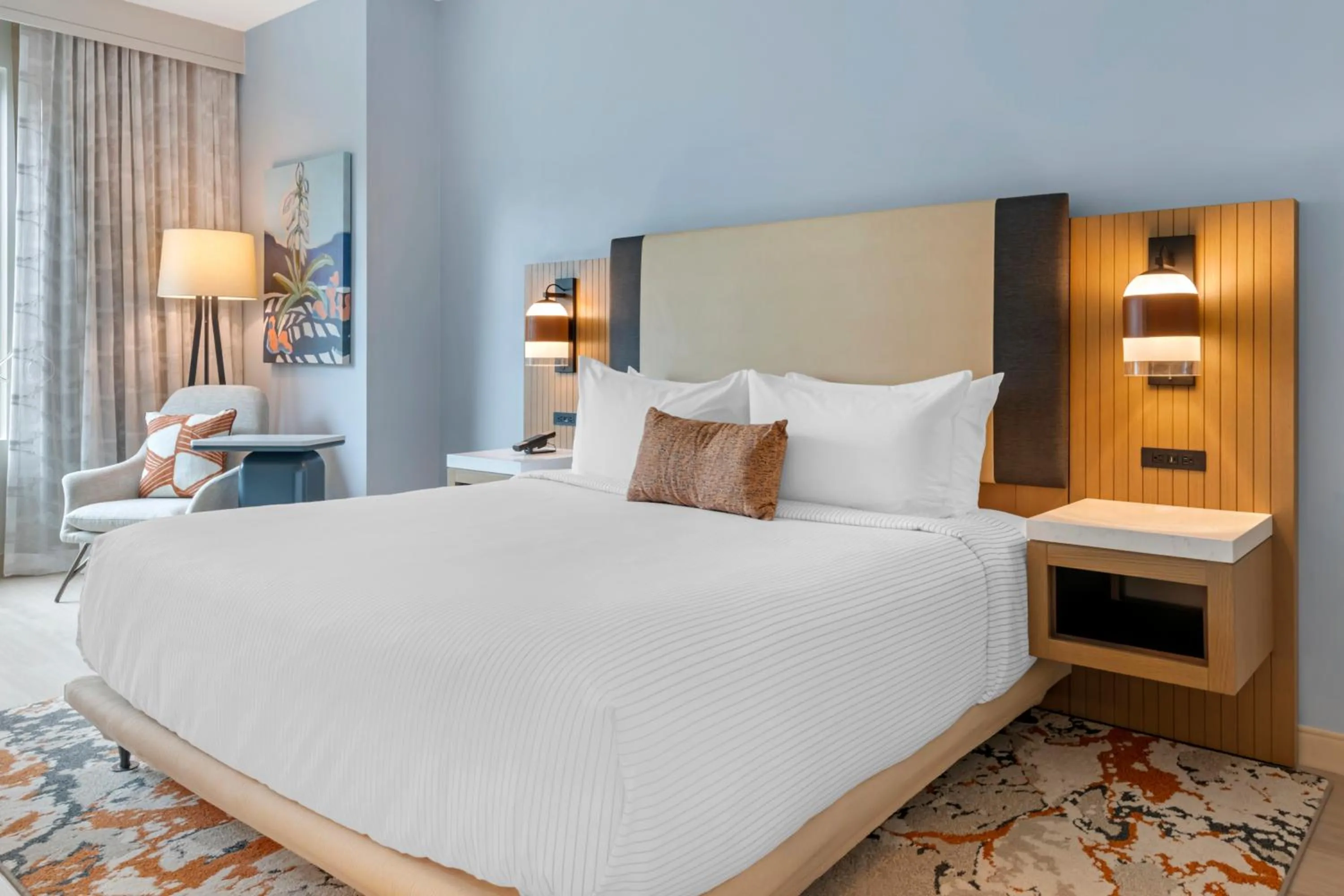 King Suite with Roll-In Shower - Disability Access/Non Smoking in Cambria Hotel Austin Downtown