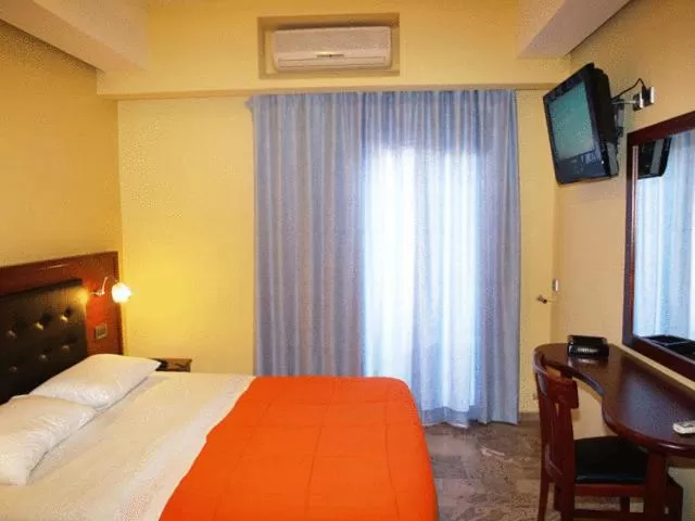 Double Room in Hotel Filoxenia