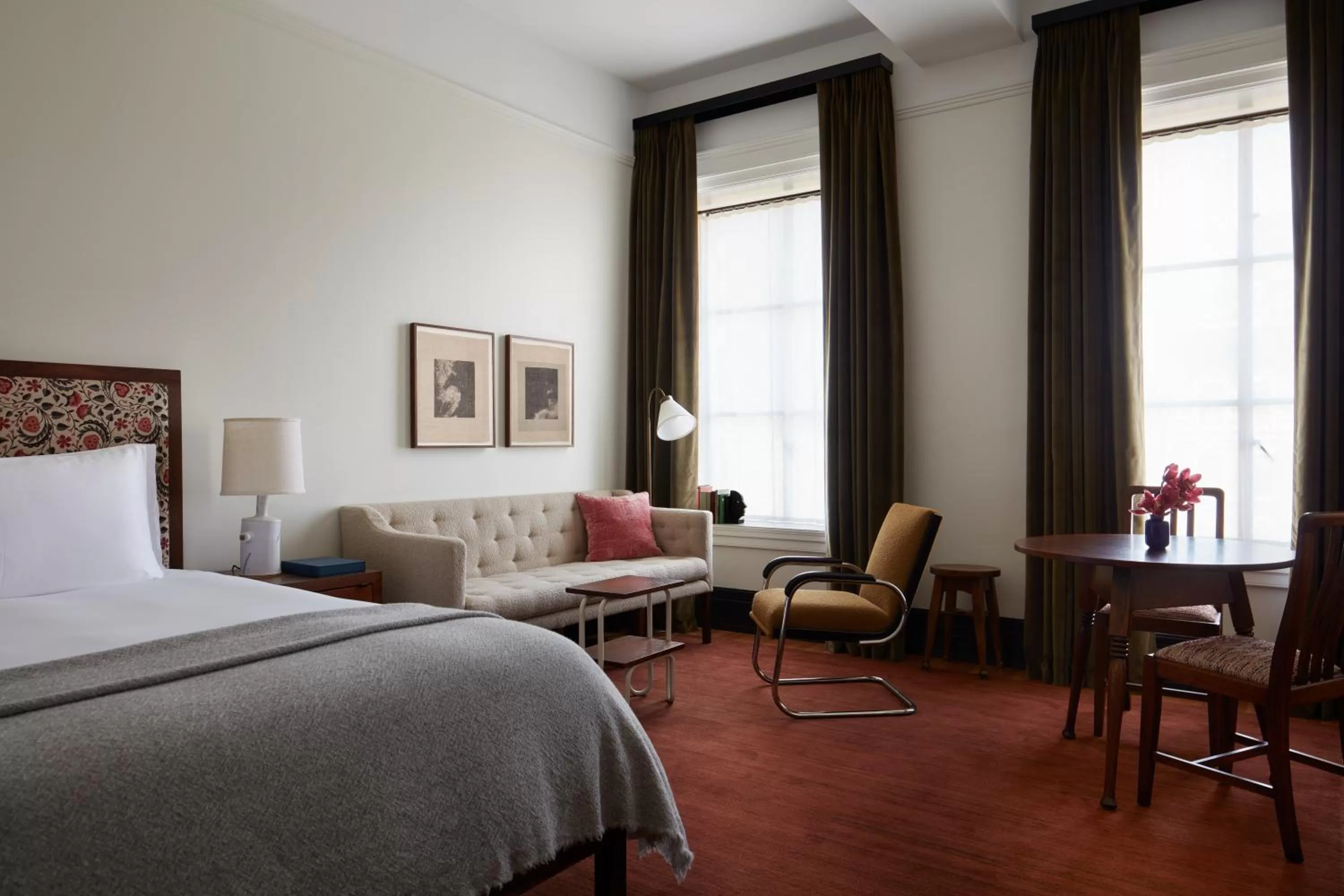 Classic King in Nine Orchard