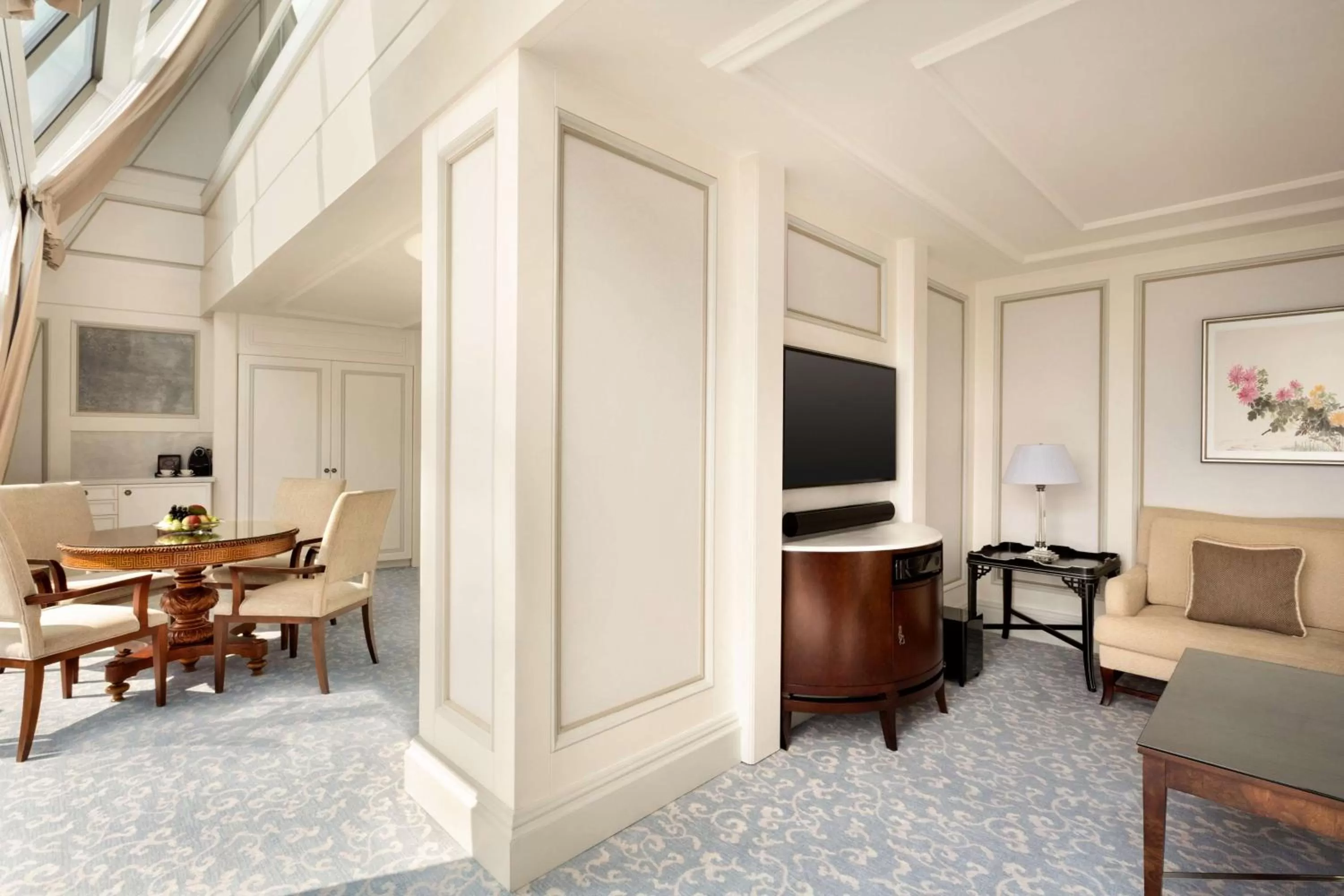 Bosphorus Duplex Suite with exclusive Horizon privileges in Shangri-La Bosphorus, Istanbul