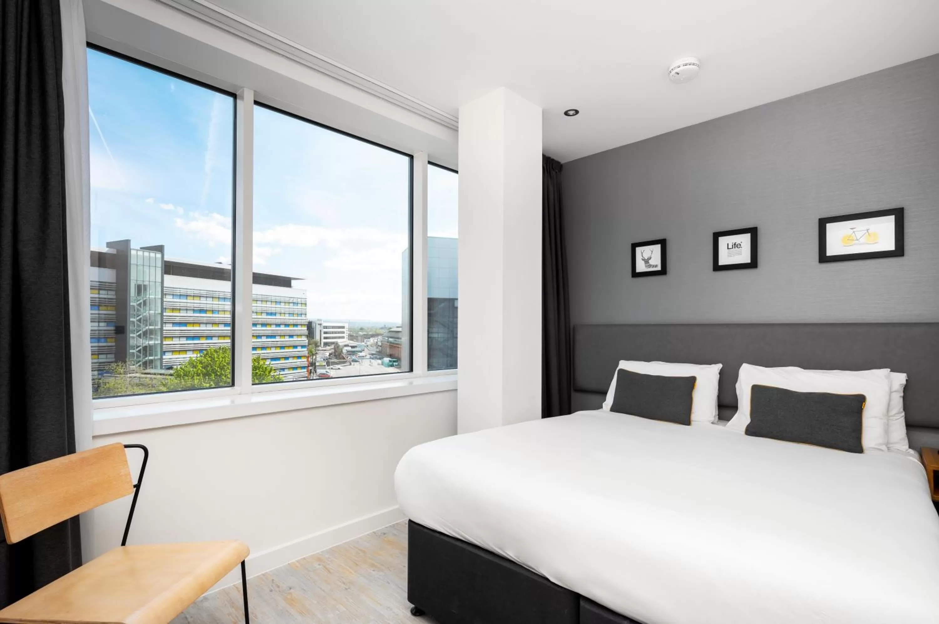 Superior Two Bedroom Apartment Sleeps 6 in Staycity Aparthotels Manchester Piccadilly