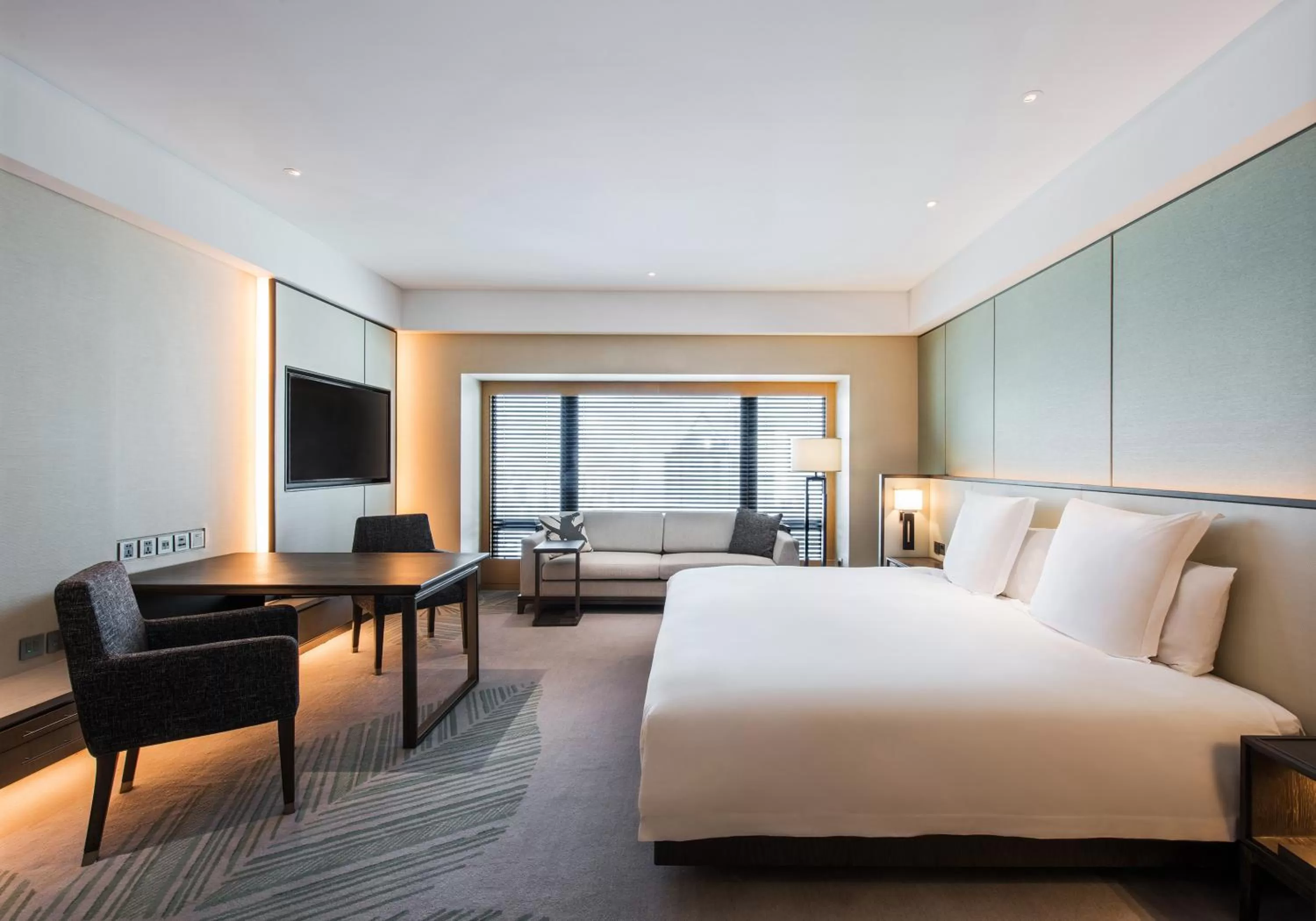 King Room with Changan Avenue View in Park Hyatt Beijing