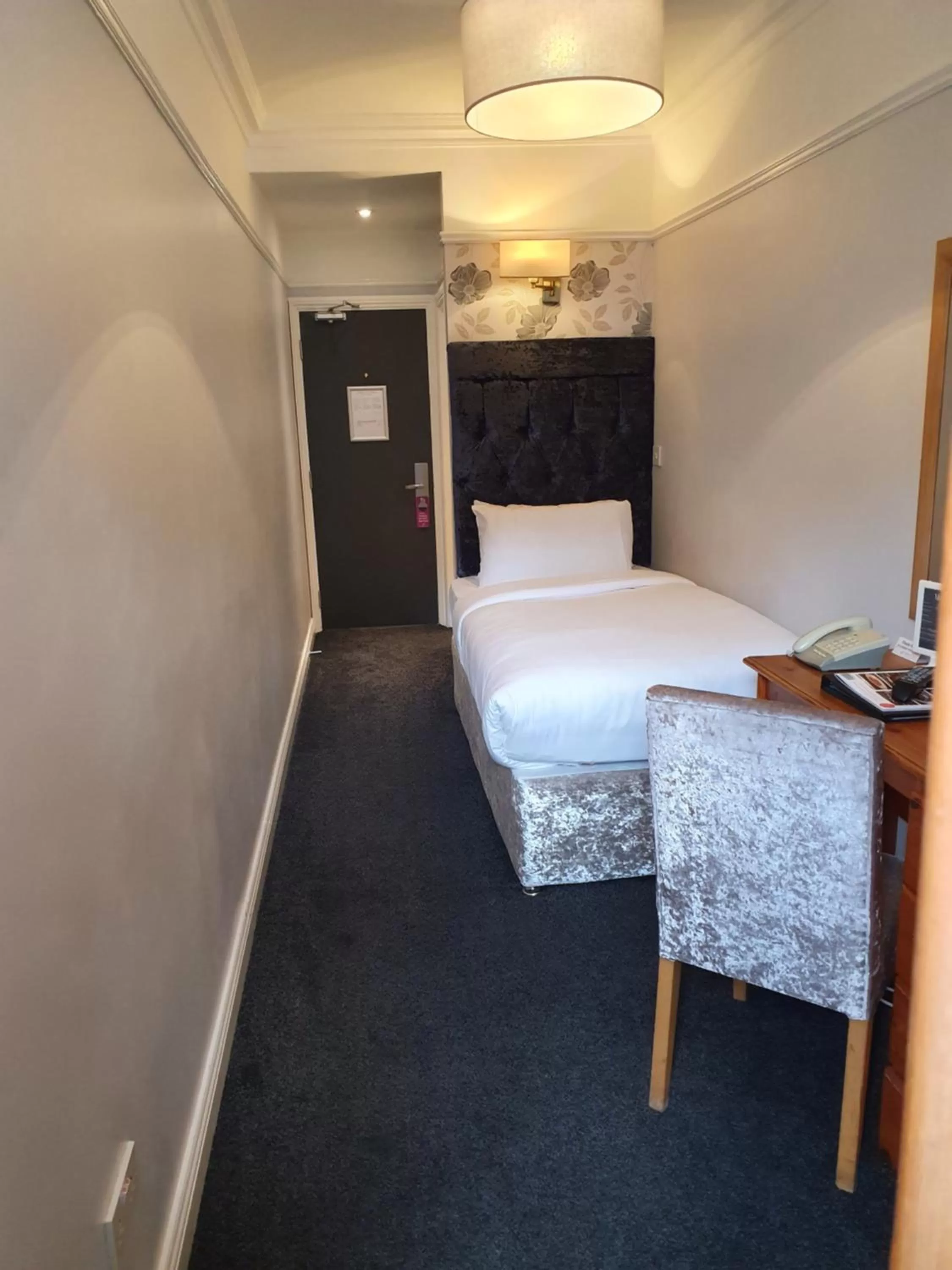 Standard Single Room in Hotel St George by Nina