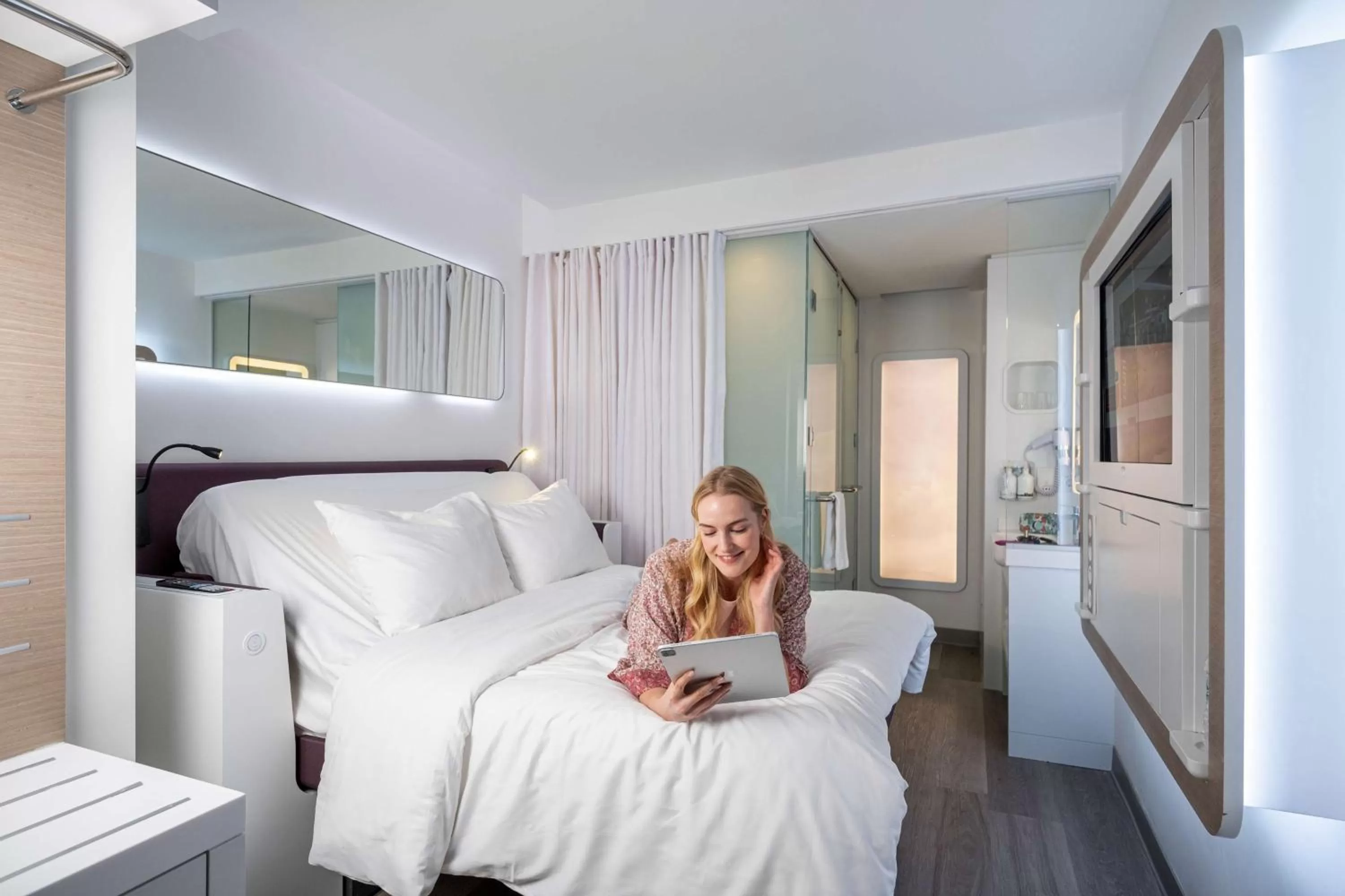 Queen Room in YOTELAIR Istanbul Airport, Duty free - International Transit area