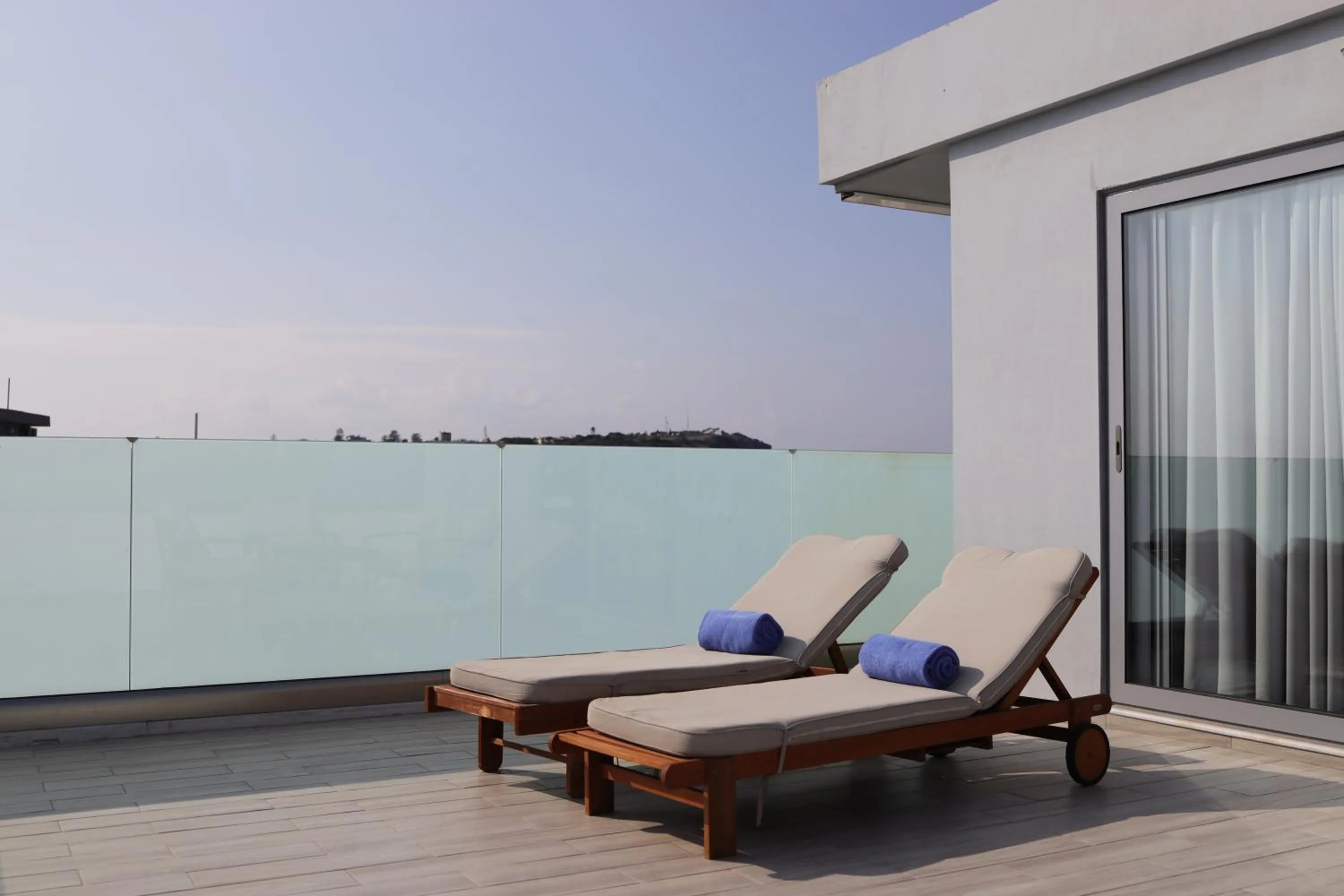 Deluxe Suite in Elite Hotel