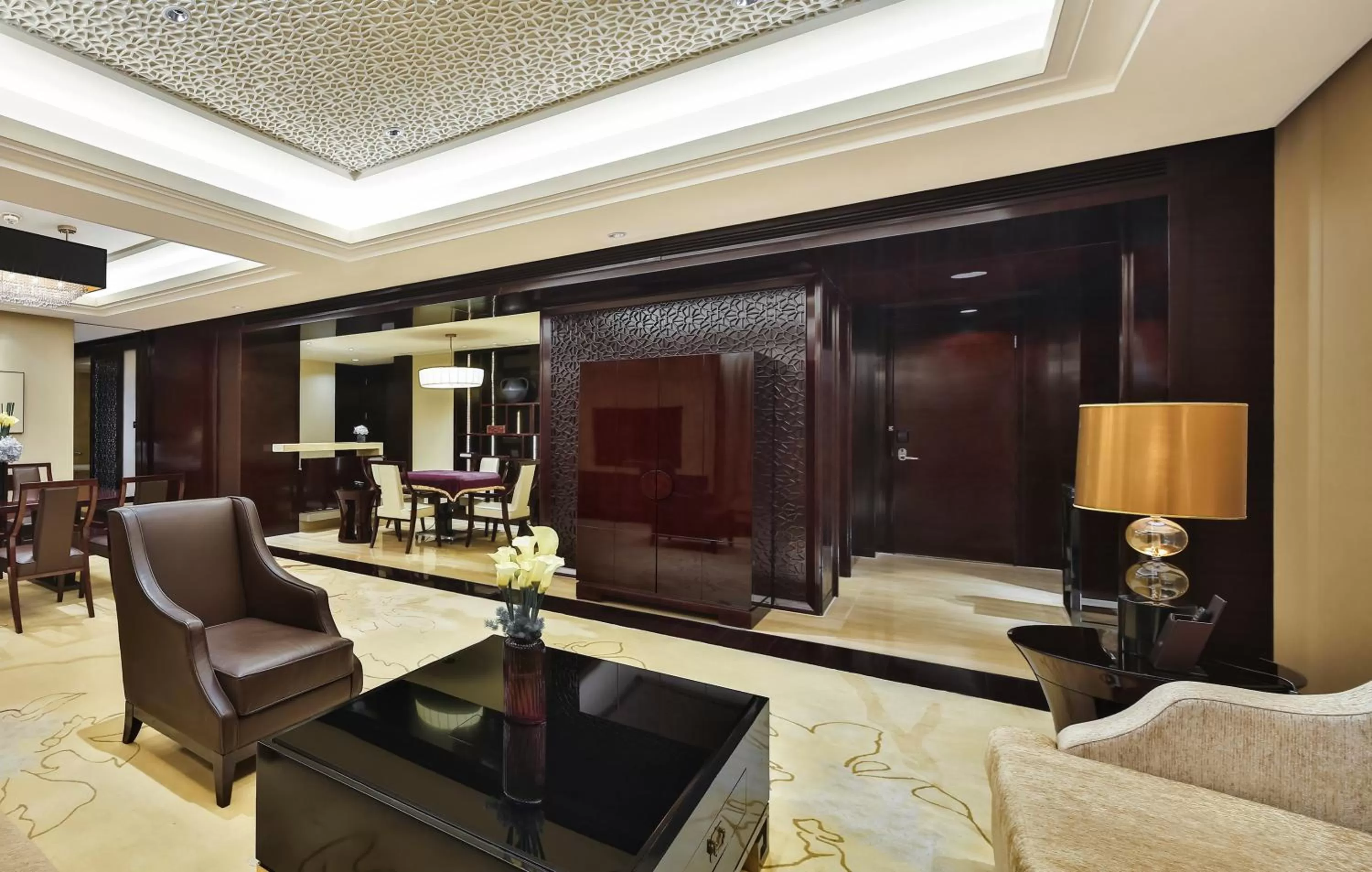 Deluxe Suite Nonsmoking in Crowne Plaza Chengdu Panda Garden, an IHG Hotel