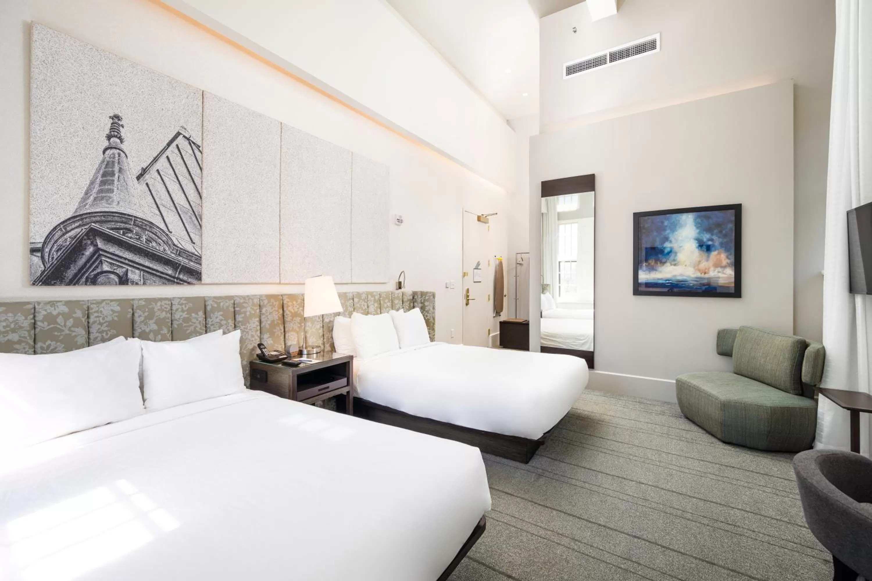 Deluxe Double Room in The Richardson Hotel