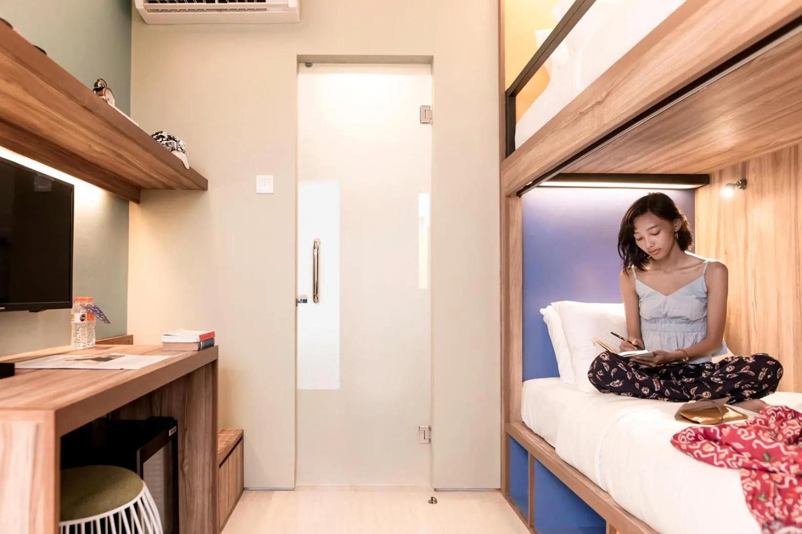 The Camper Plus - Superior Twin Room in Cara Cara Inn
