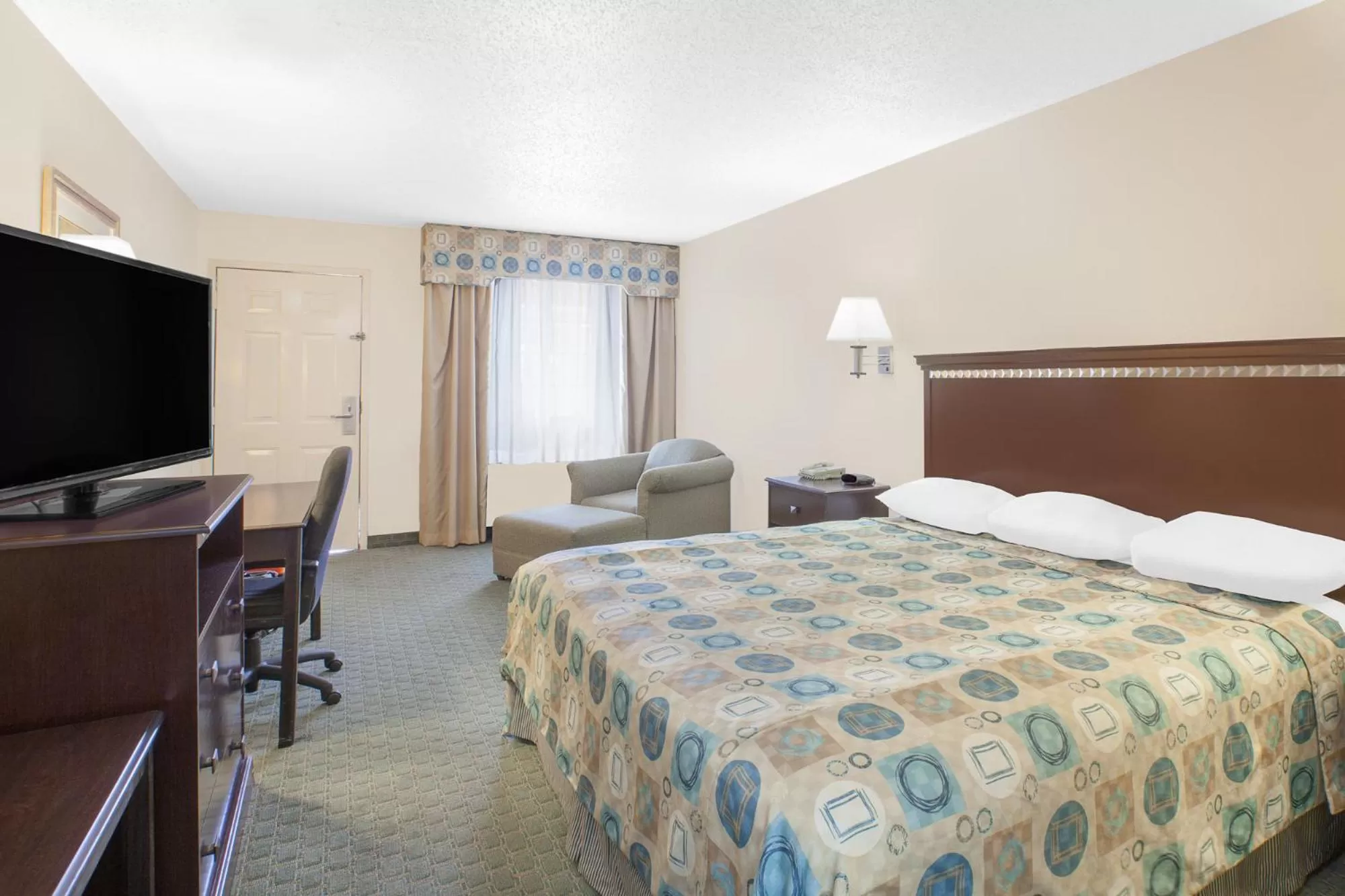 King Room - Non-Smoking in Super 8 by Wyndham Corpus Christi