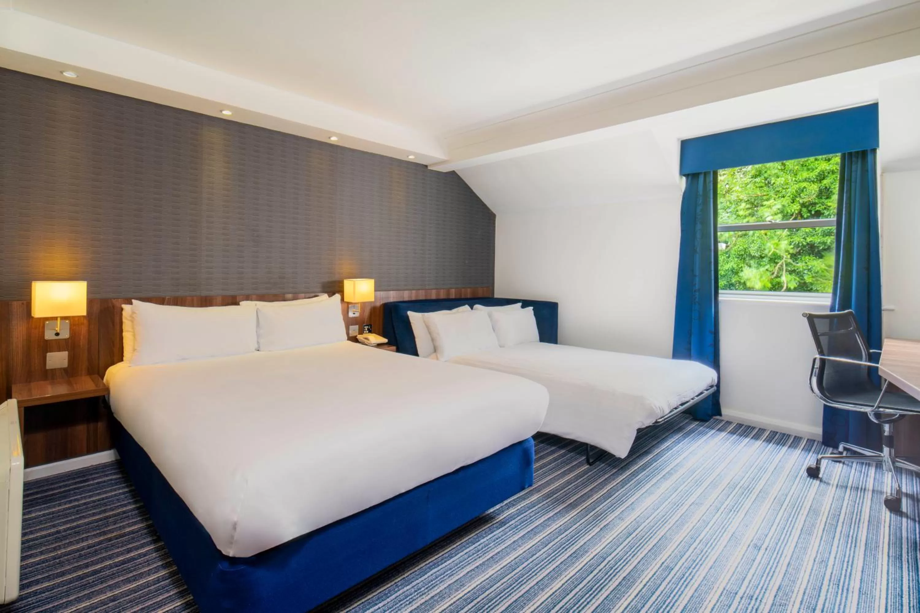 Standard Double Room with Sofa Bed and Free Hot Breakfast in Holiday Inn Express York by IHG