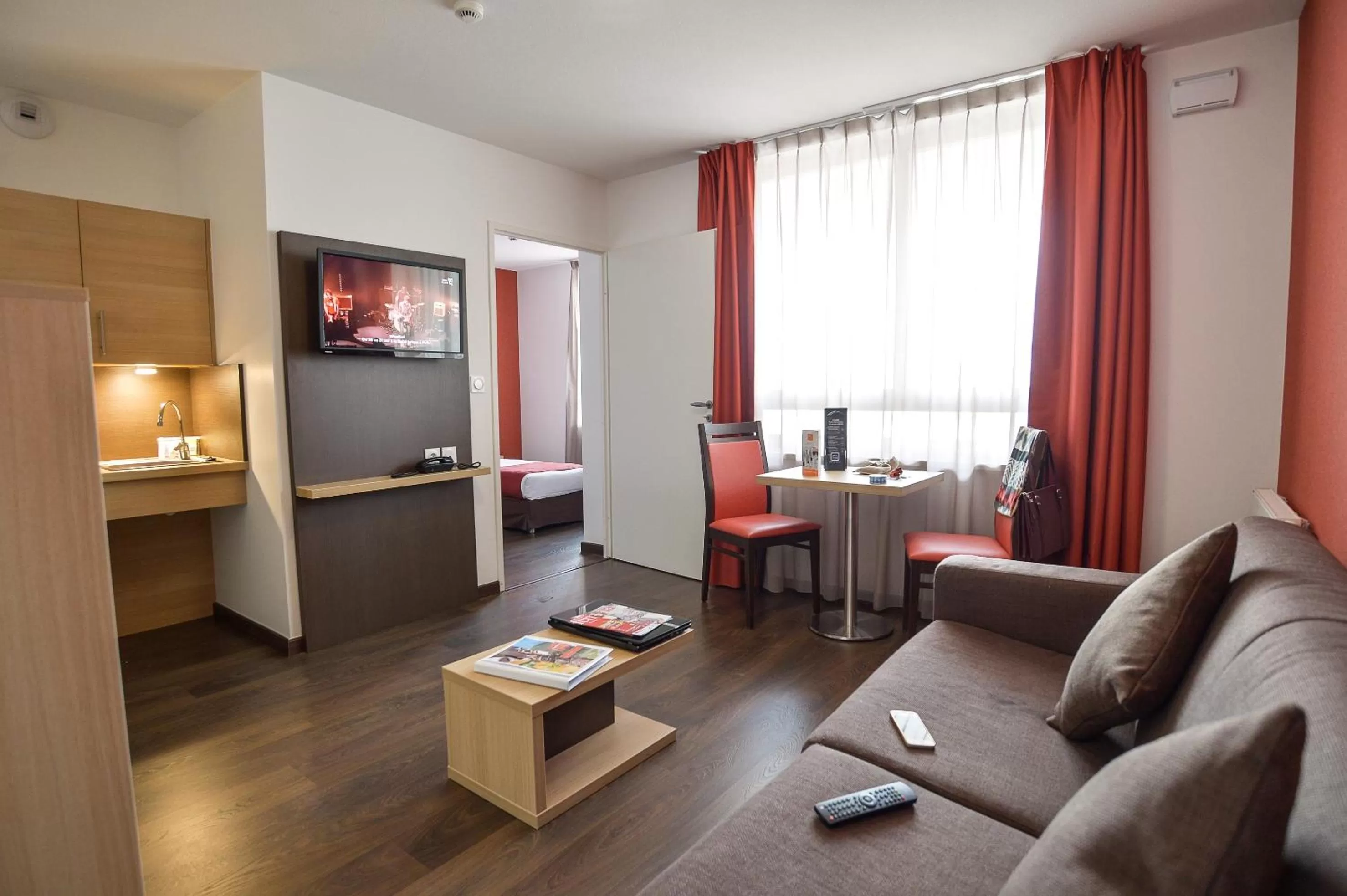 Premium Two Rooms Apartment  in Apparthotel Privilodges Carré de Jaude