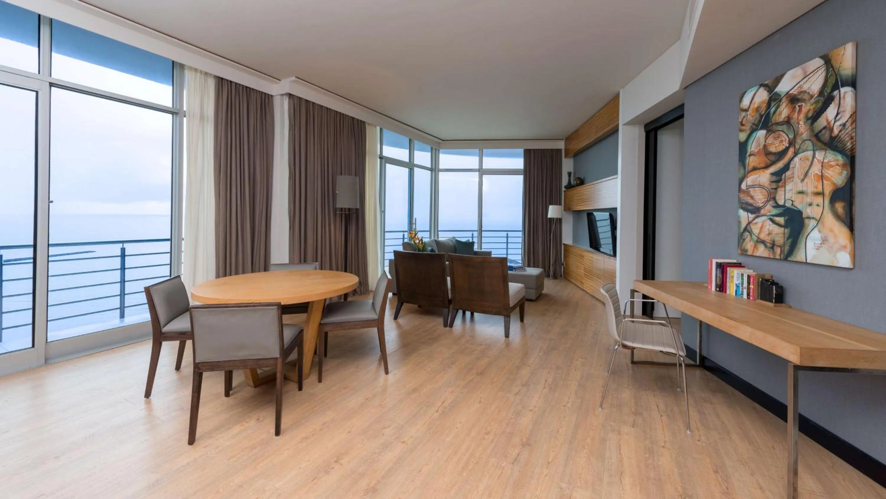 Ambassador Suite with Balcony and Sea View in Radisson Blu Hotel & Residence Maputo