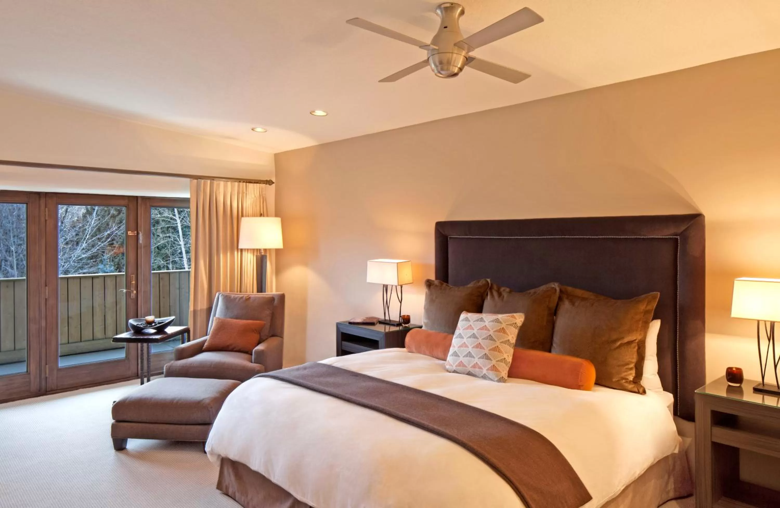 King Room in Knob Hill Inn