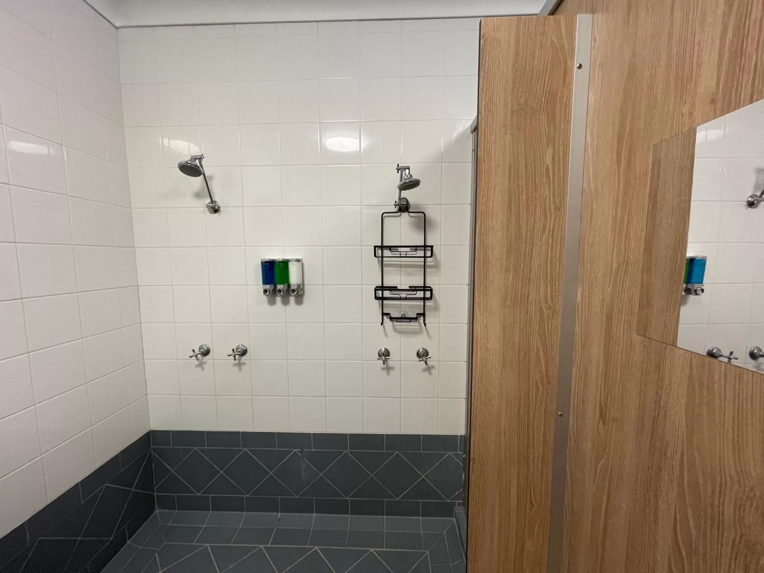 Triple Single Room with Shared Bathroom in Plantation Hotel Coffs Harbour