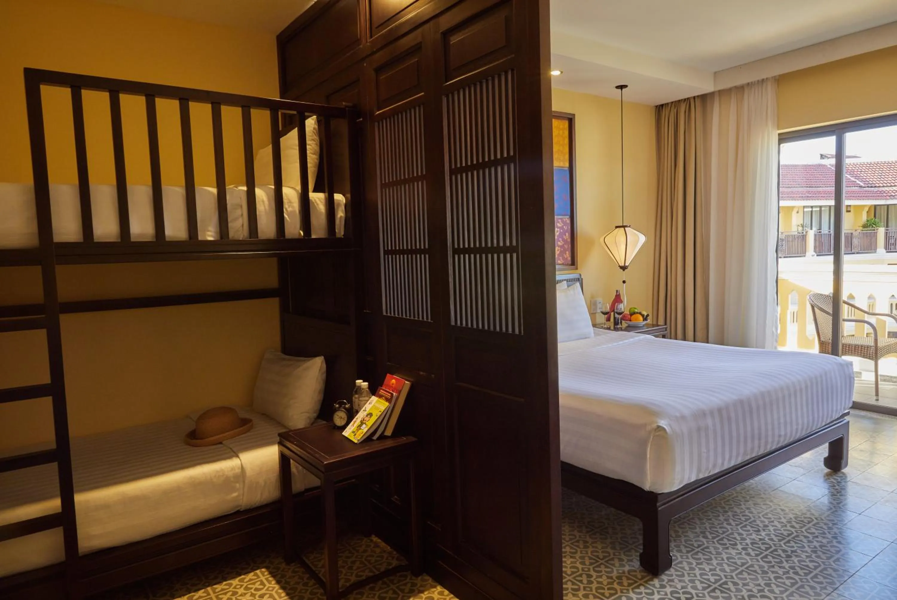 Family Bunk Bed Room with Large Balcony in Hoi An Central Boutique Hotel & Spa (Little Hoi An Central Boutique Hotel & Spa)