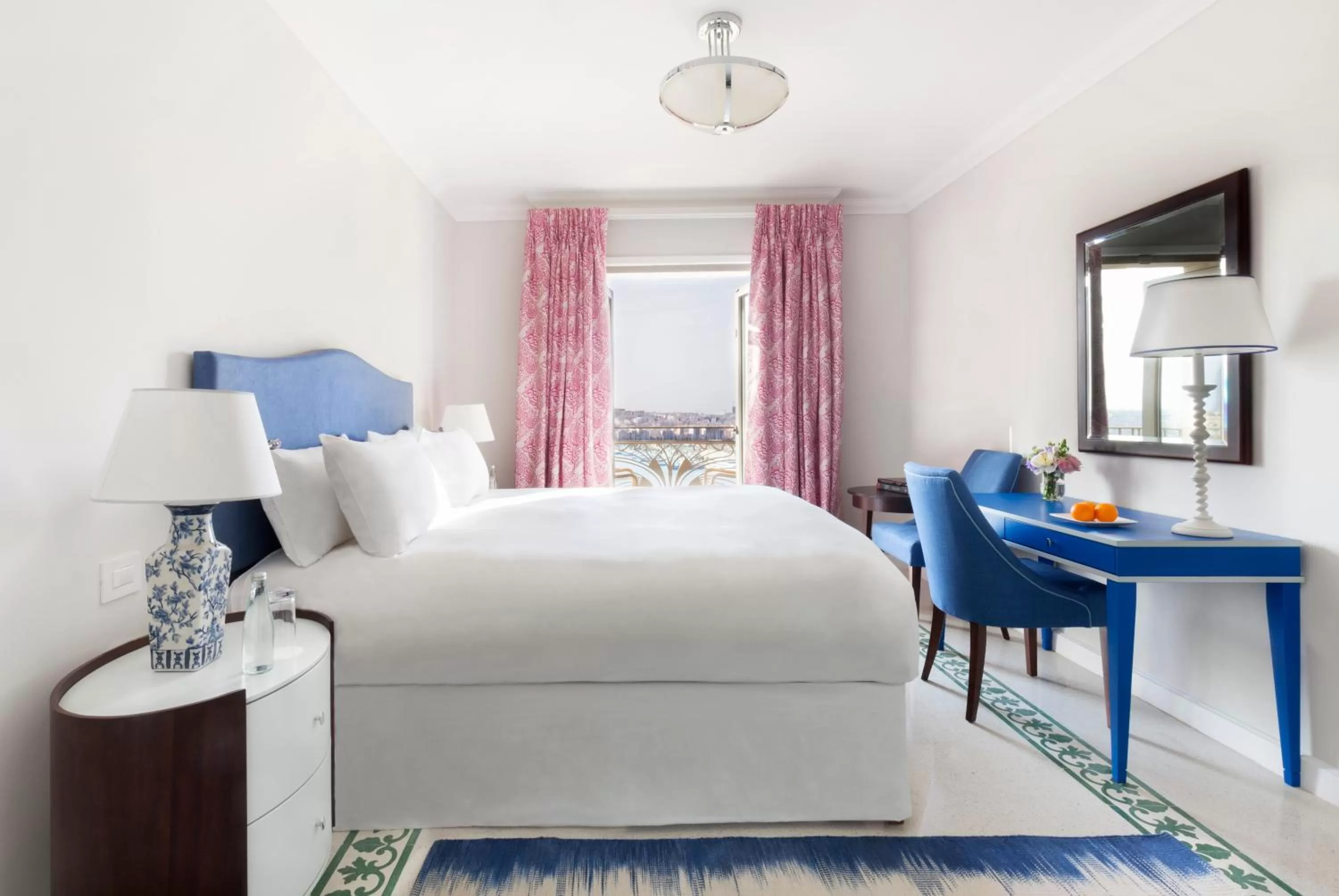 Deluxe Double Room with Sea View in The Phoenicia Malta - The Leading Hotels of the World