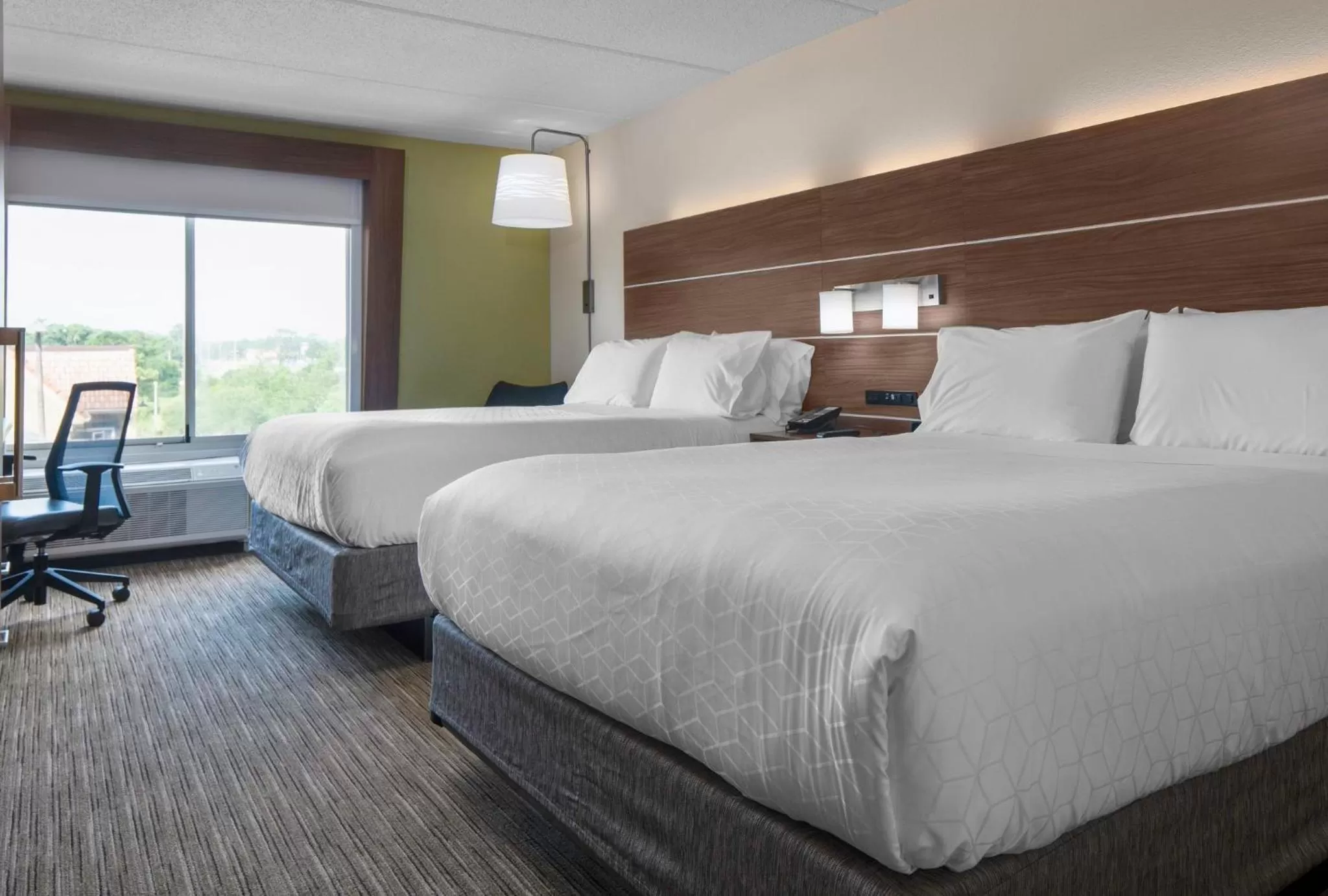 Standard Queen Room with Two Queen Beds and Accessible Tub in Holiday Inn Express North Myrtle Beach - Little River by IHG