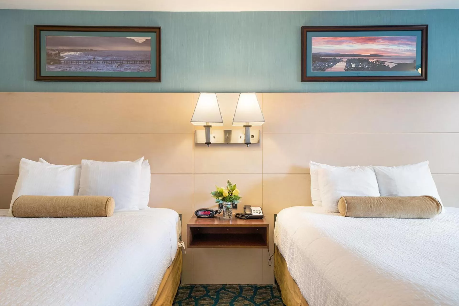 Two Queens Standard in Casablanca Inn