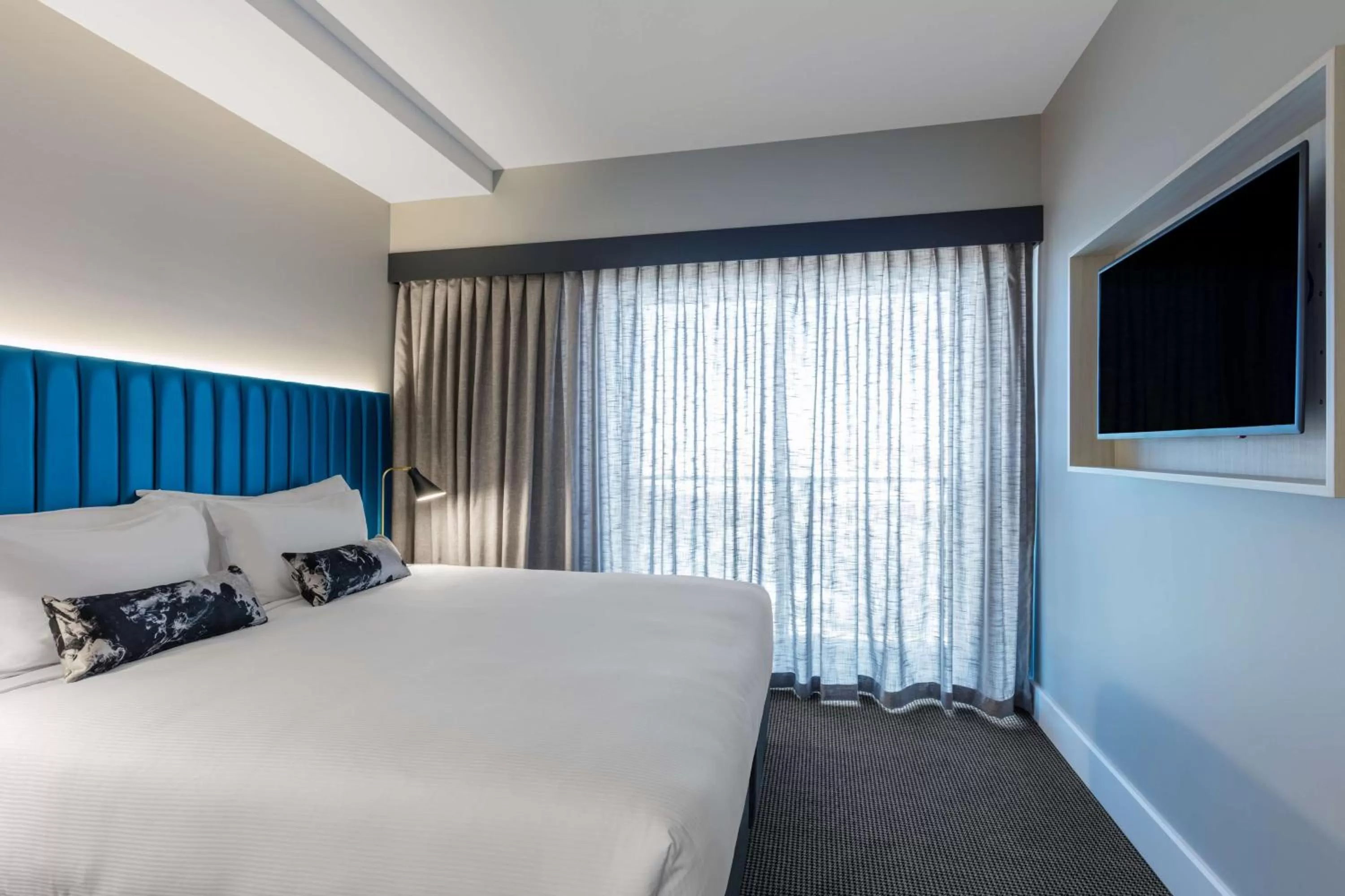Premier One-Bedroom Apartment with Balcony in Adina Apartment Hotel Brisbane