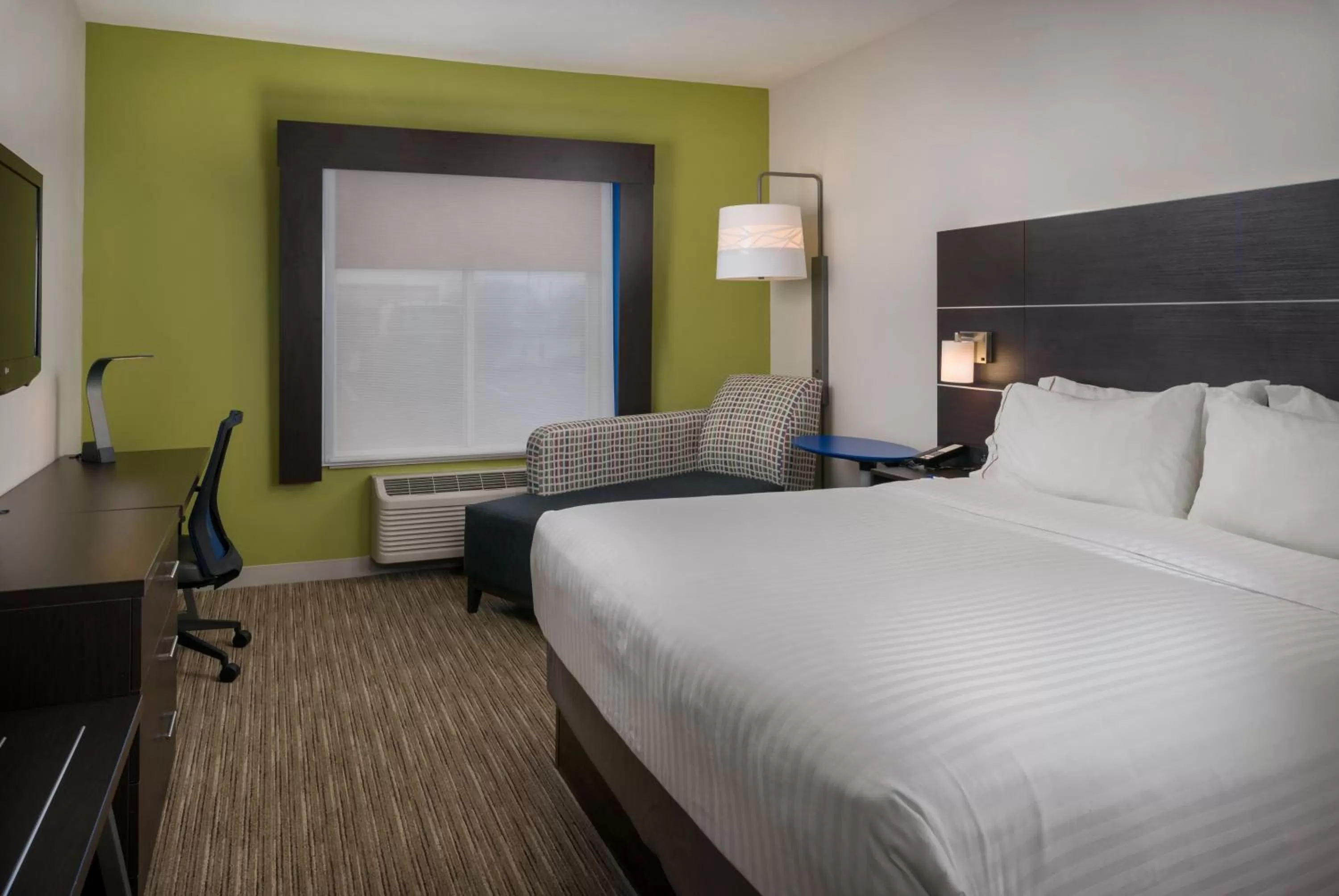 King Room - Mobility Access/Hearing Accessible in Holiday Inn Express Lawrence by IHG