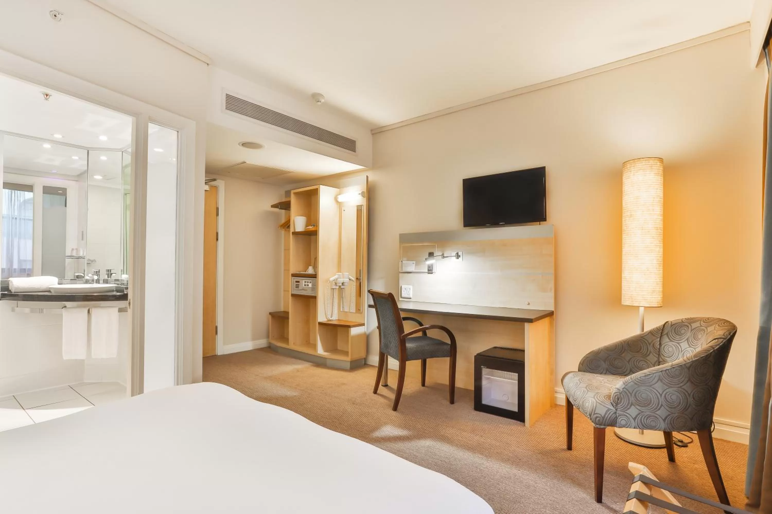 Standard Double or Twin Room in Holiday Inn Express Cape Town City Centre, an IHG Hotel