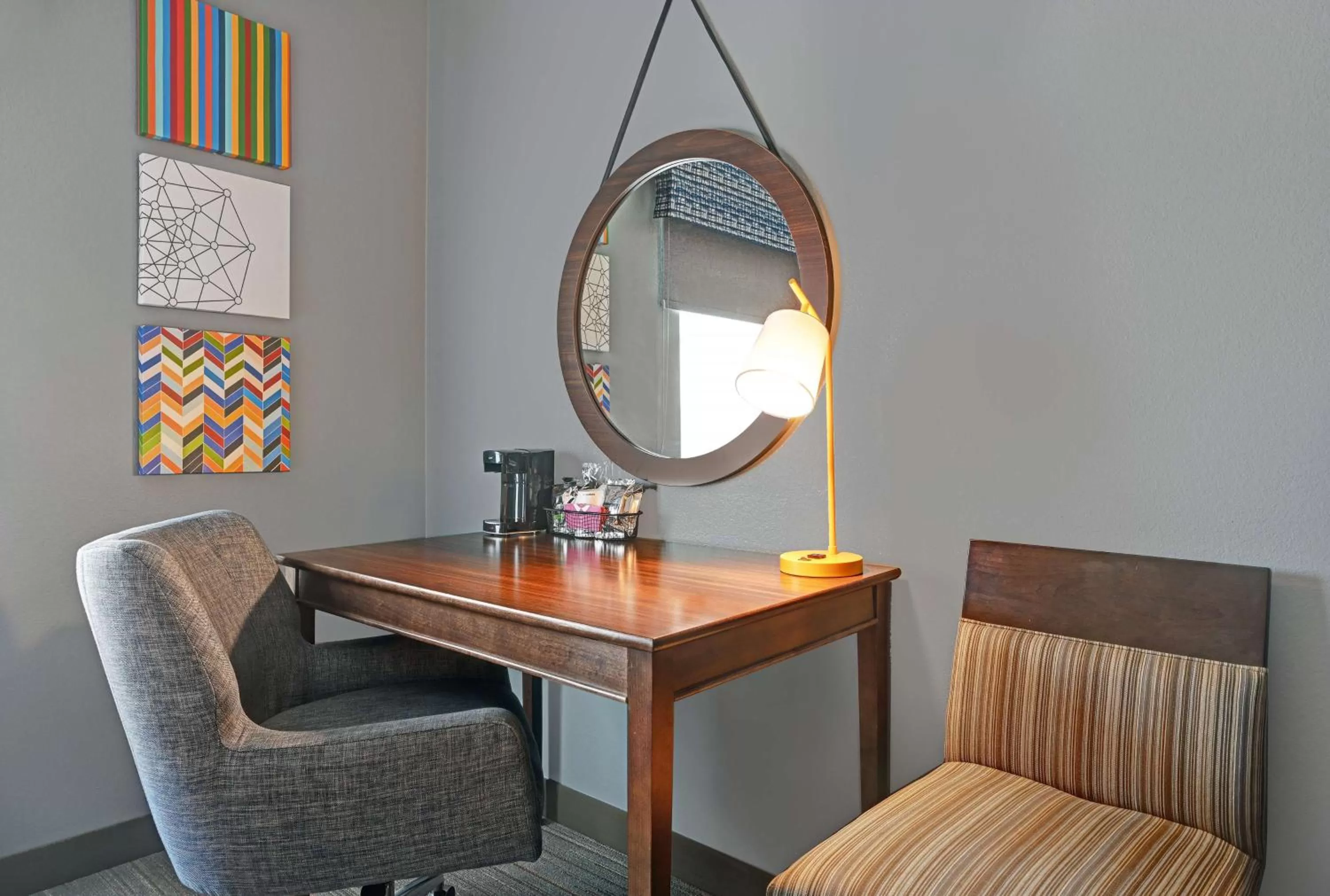 Queen Room with Two Queen Beds - Hearing Access/Non-Smoking in Hampton Inn Farmington