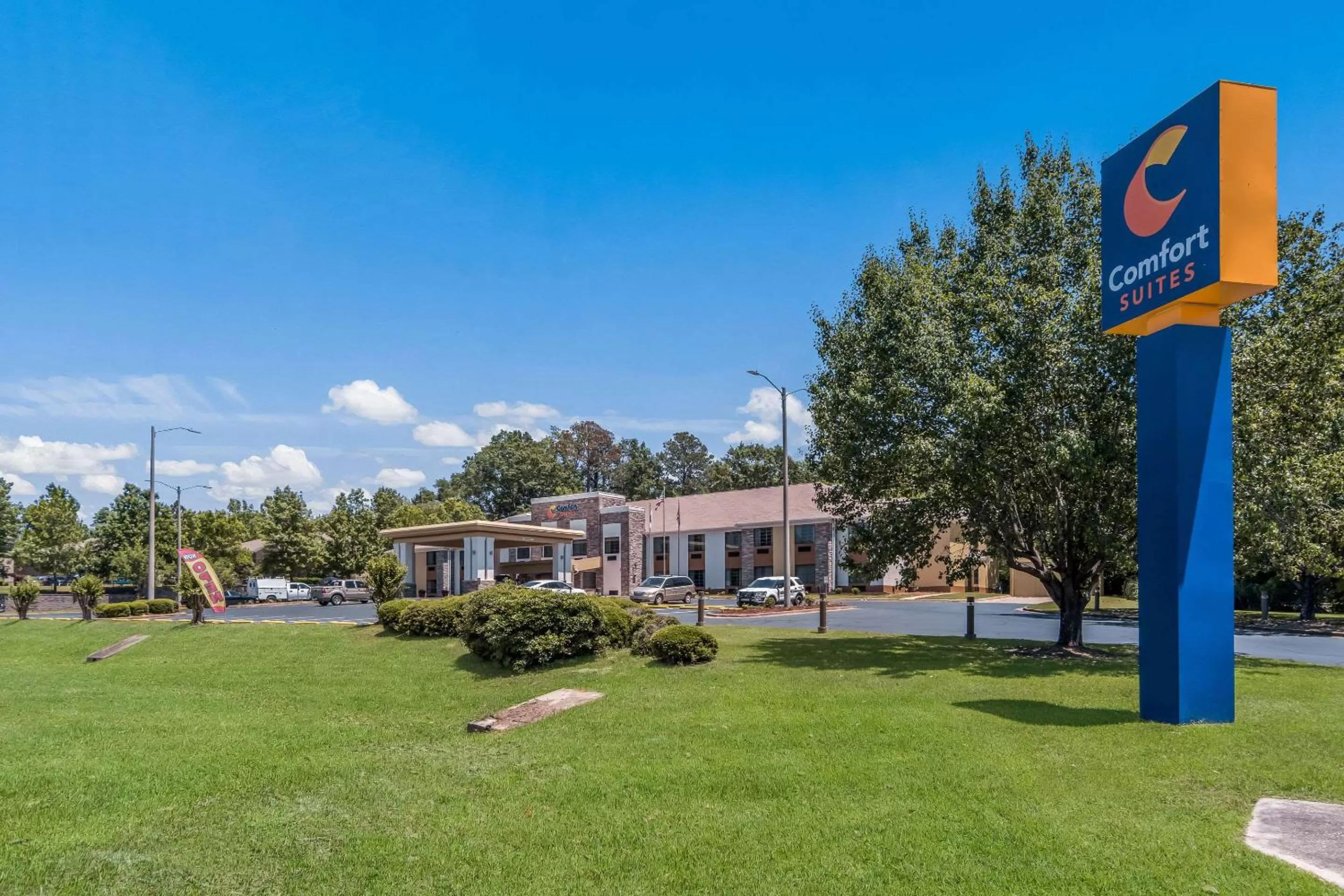 Property building in Comfort Suites Eufaula North
